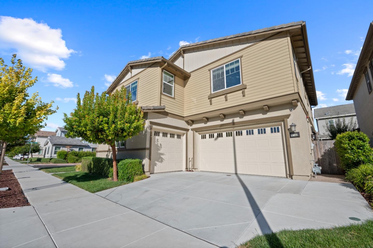 6752 Grasshopper AVE