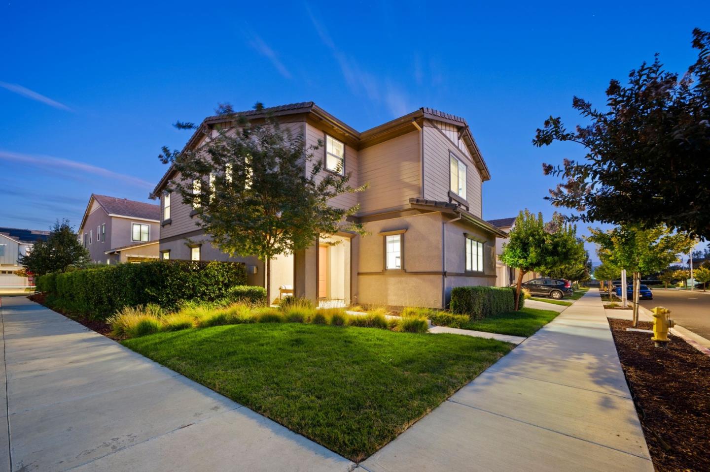 6752 Grasshopper AVE