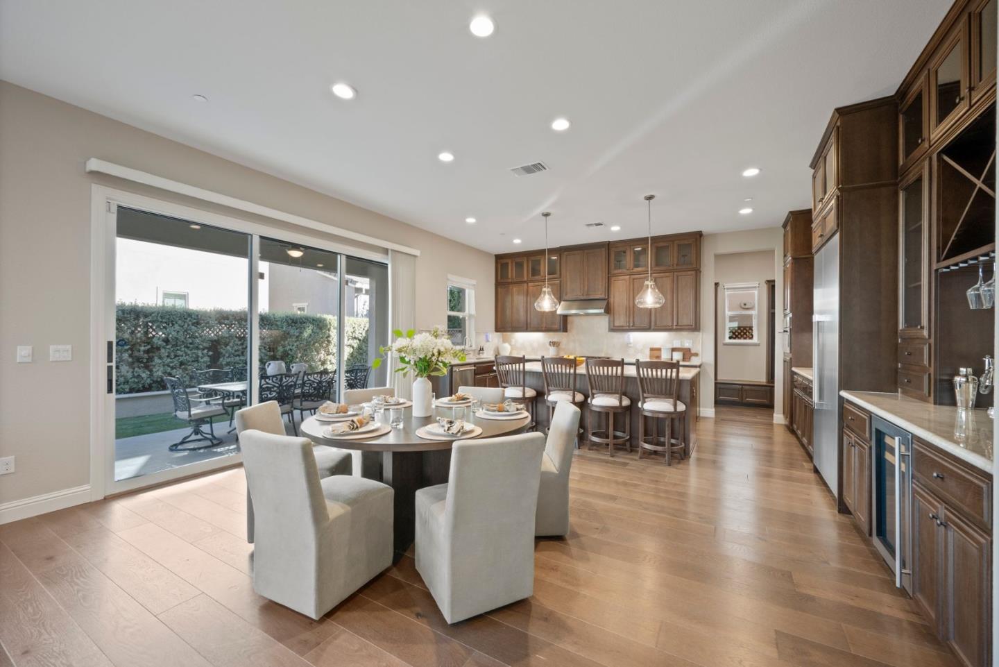 6752 Grasshopper AVE