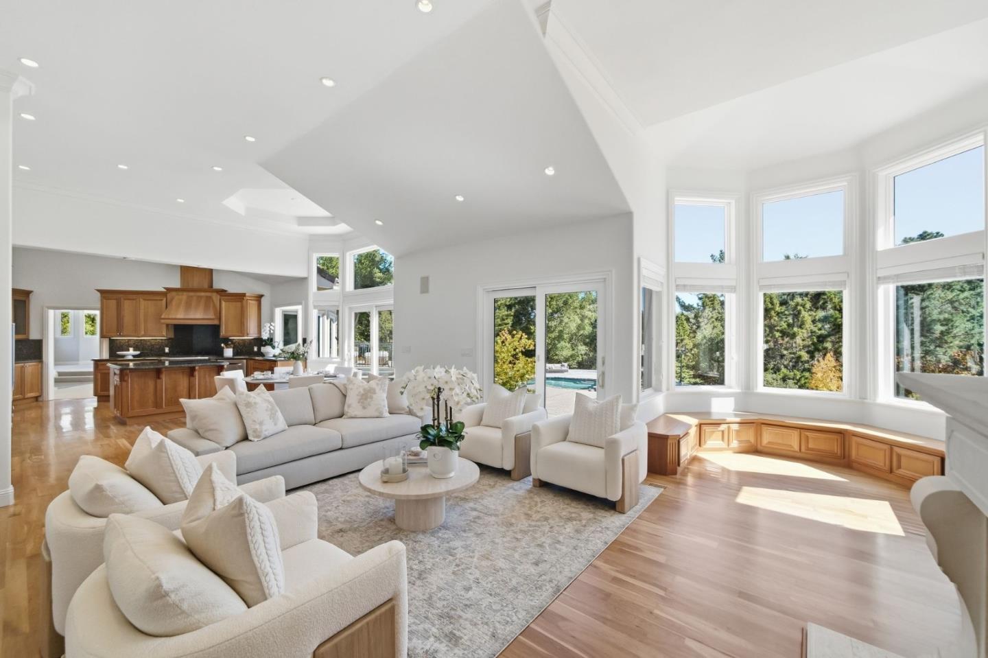 27960 Roble Blanco DR