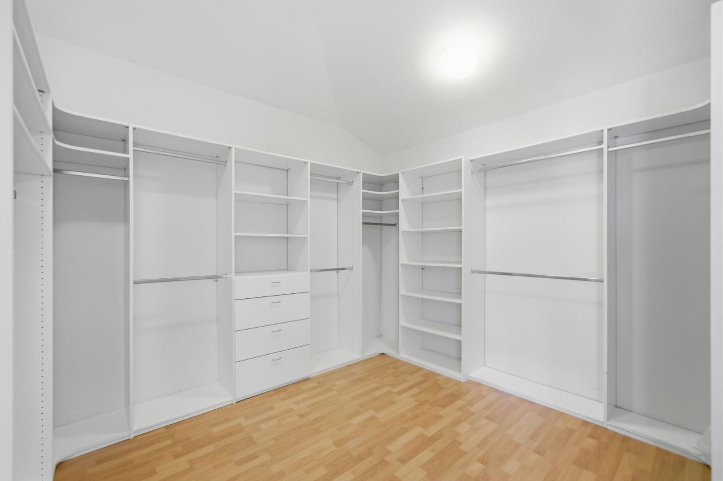 27960 Roble Blanco DR
