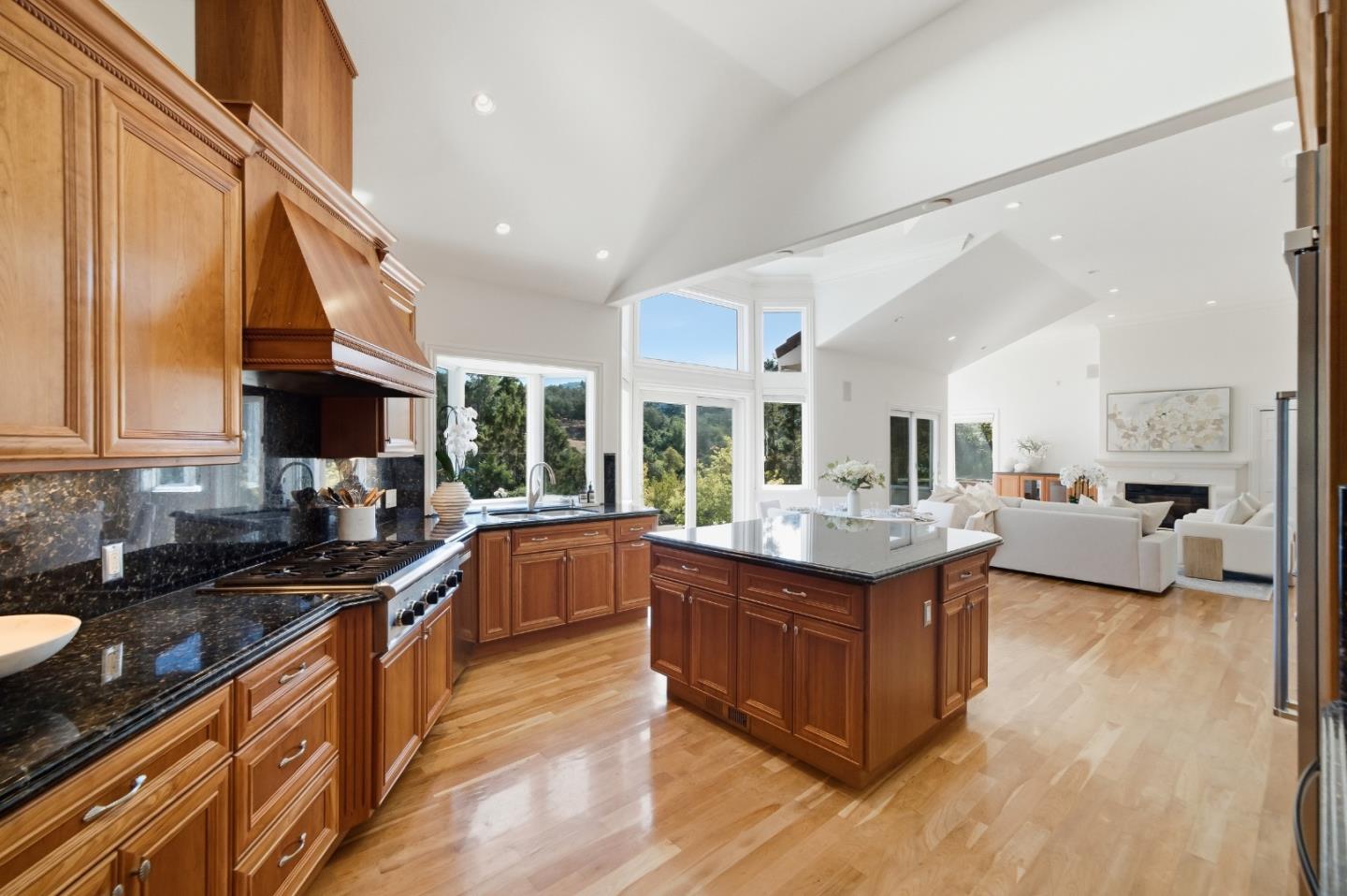 27960 Roble Blanco DR