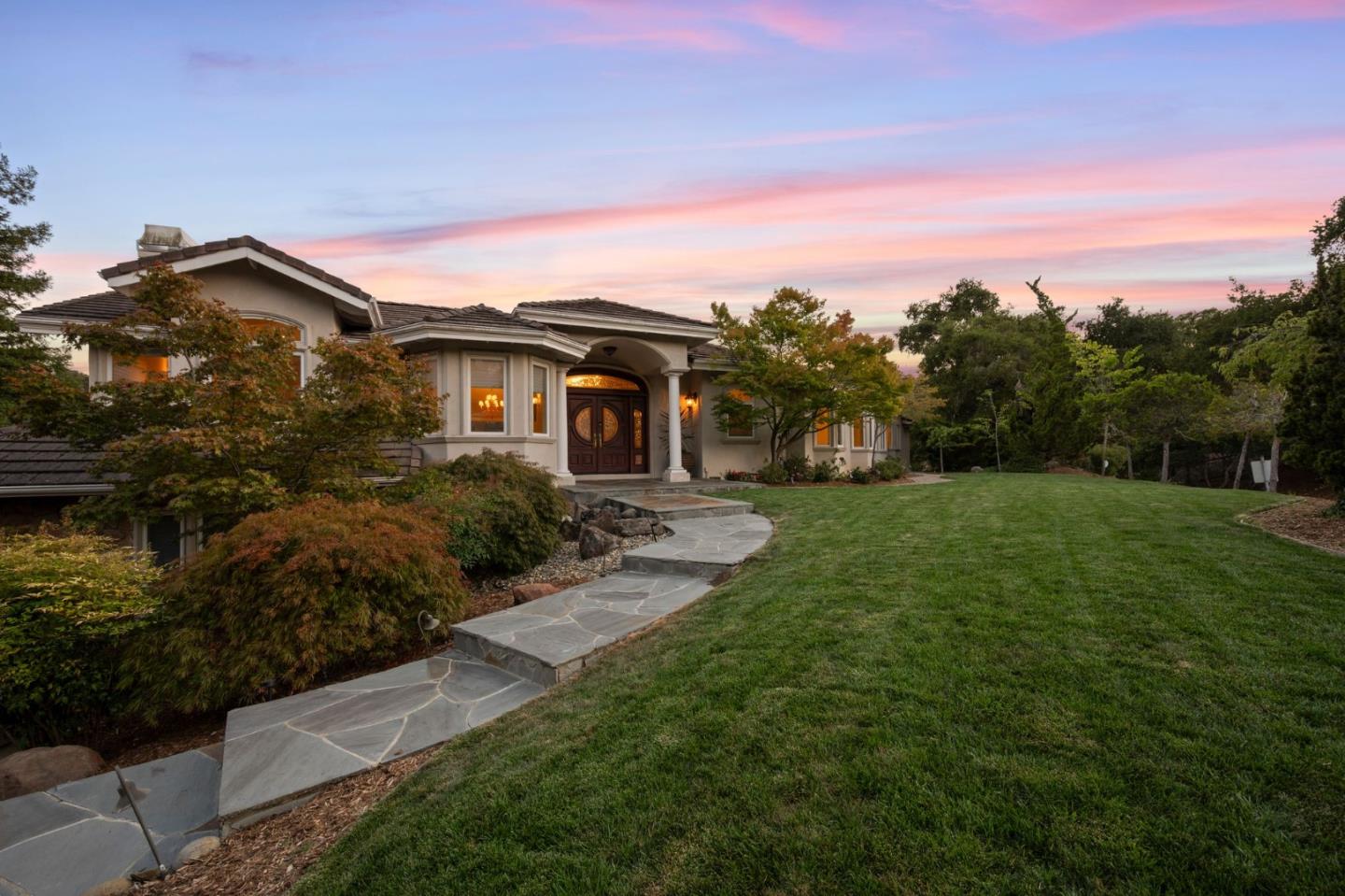 27960 Roble Blanco DR