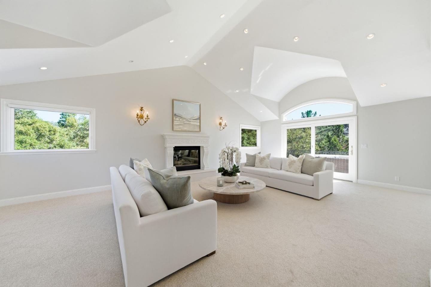 27960 Roble Blanco DR