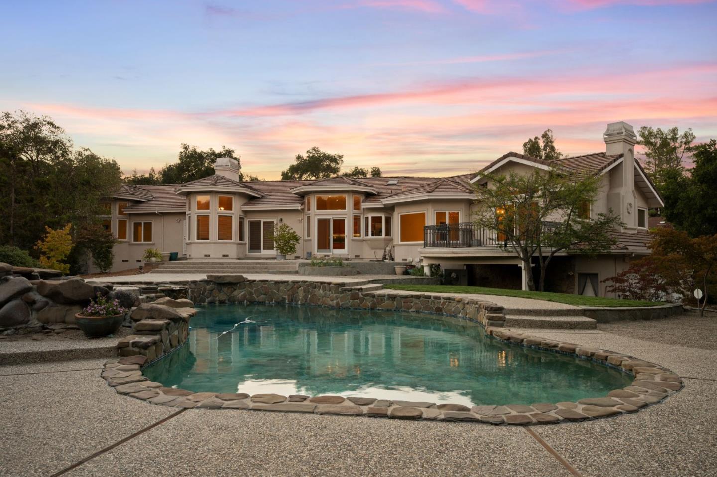 27960 Roble Blanco DR