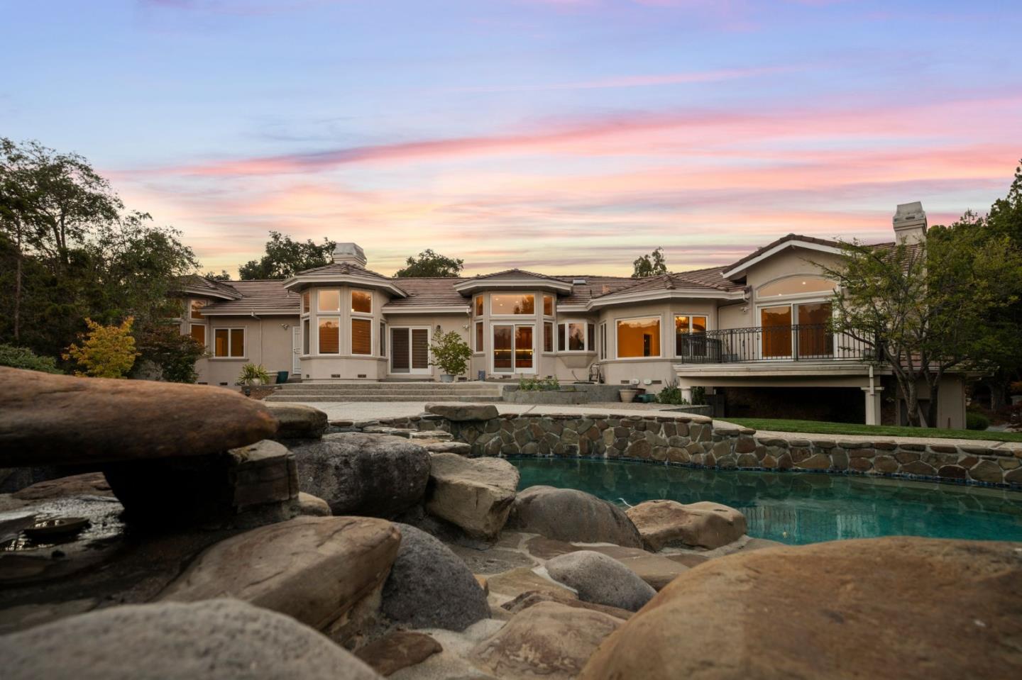 27960 Roble Blanco DR