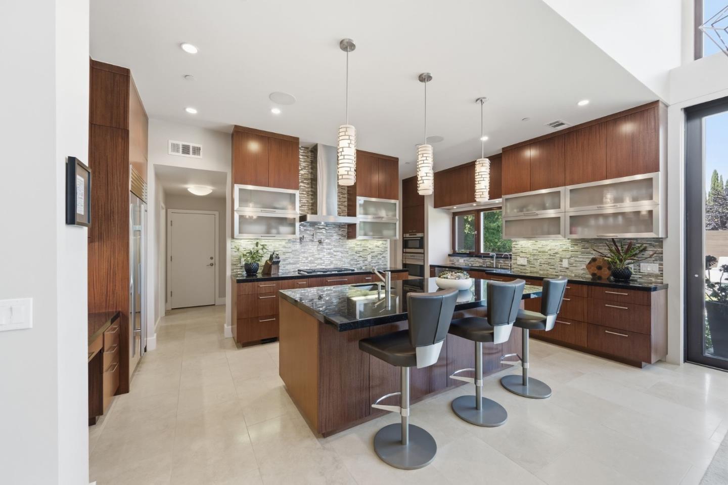 12271 Hilltop DR
