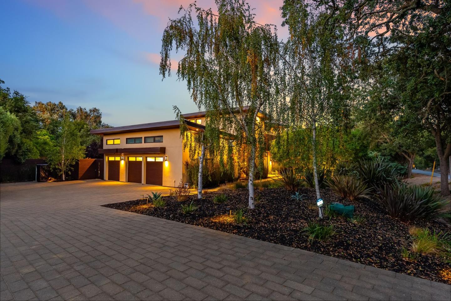 12271 Hilltop DR