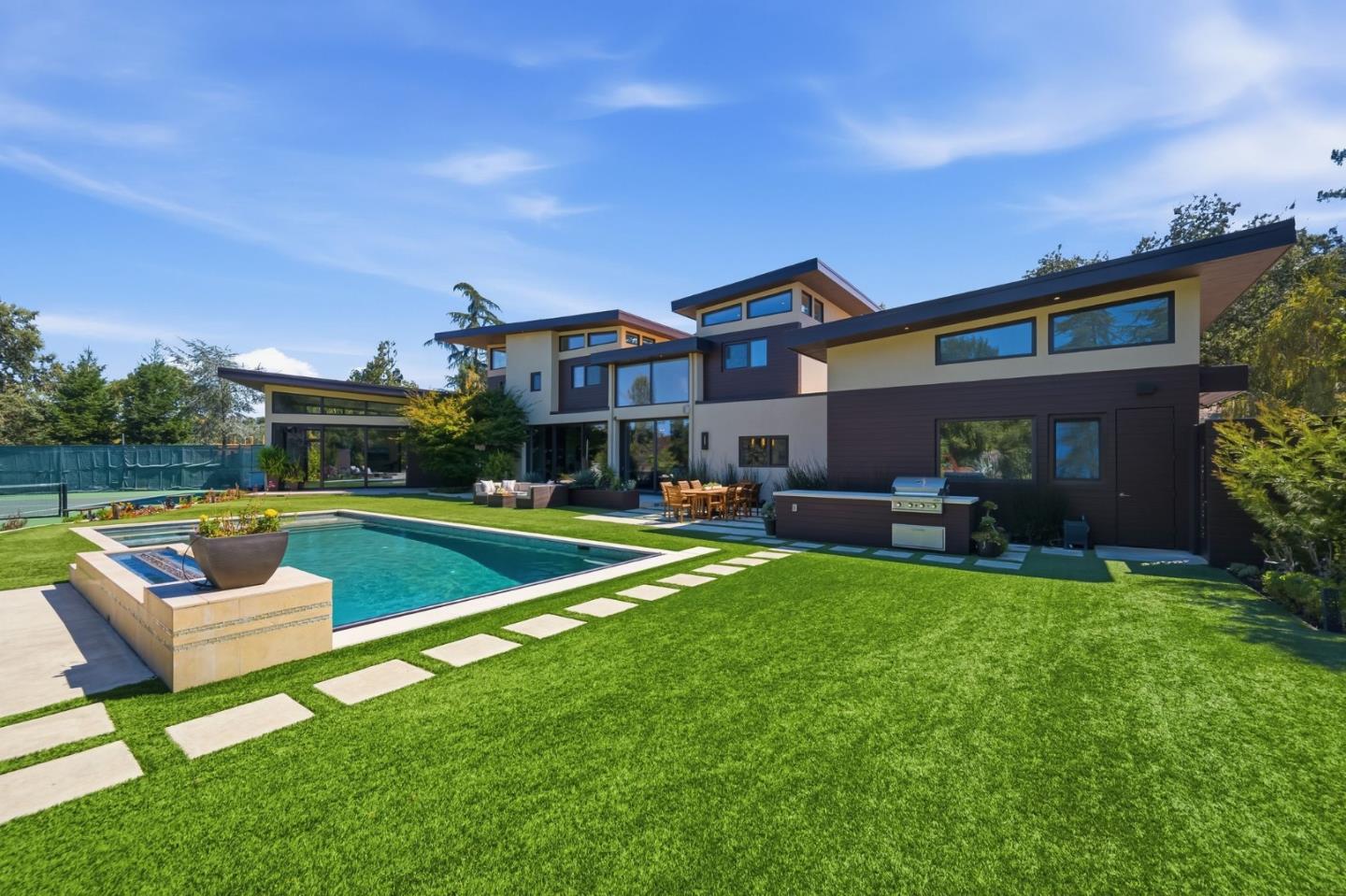 12271 Hilltop DR