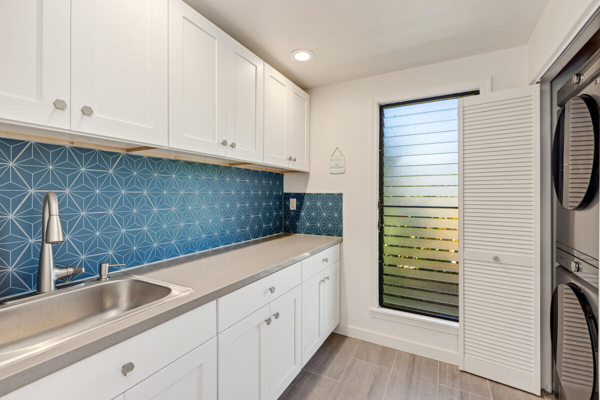 4160 KALANI PL