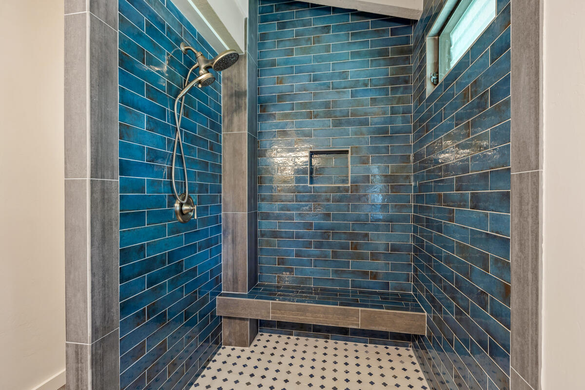 4160 KALANI PL