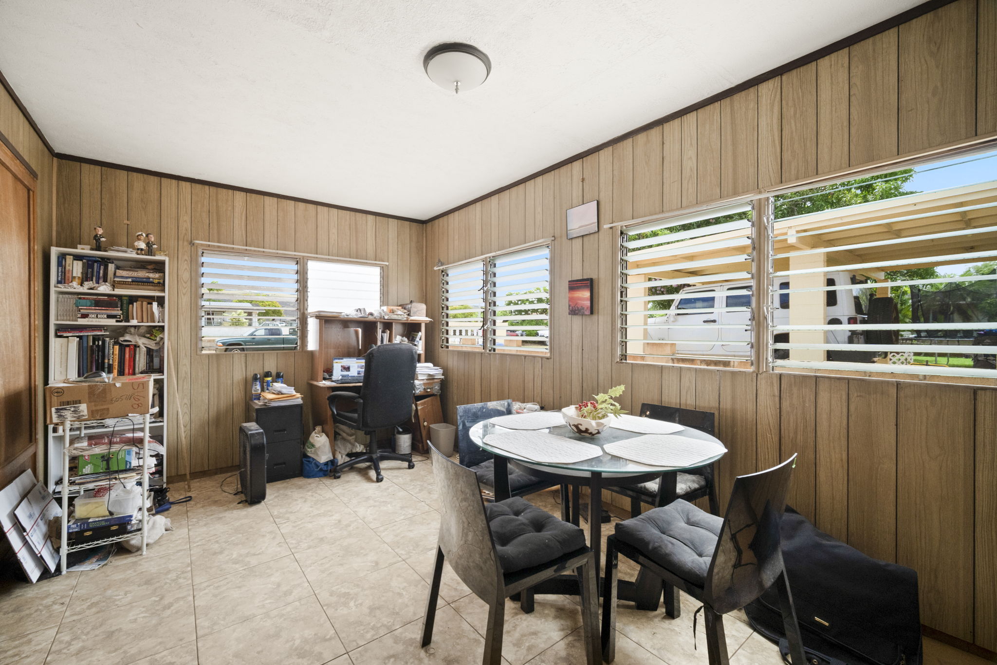 7786 ULILI RD