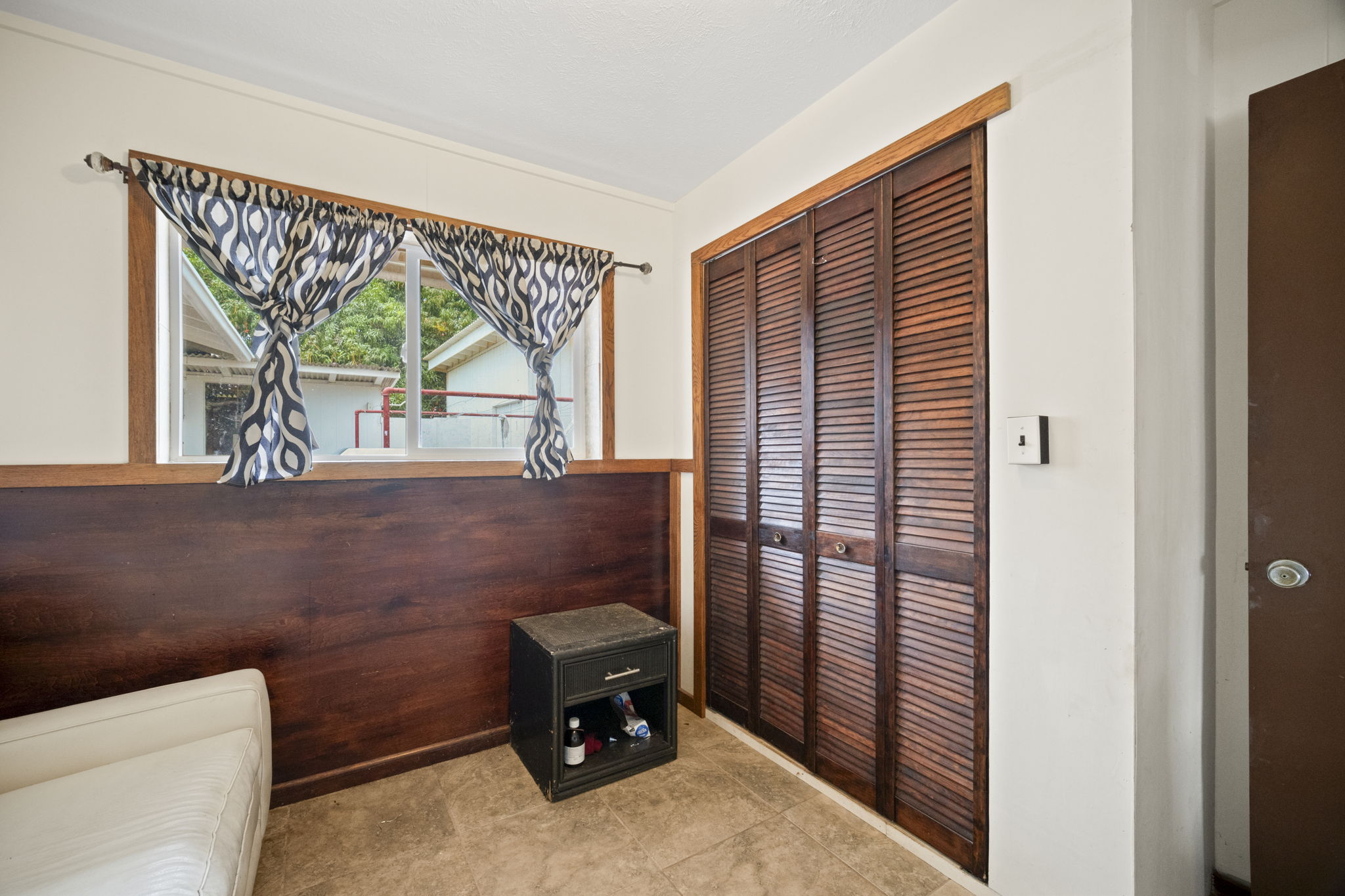 7786 ULILI RD