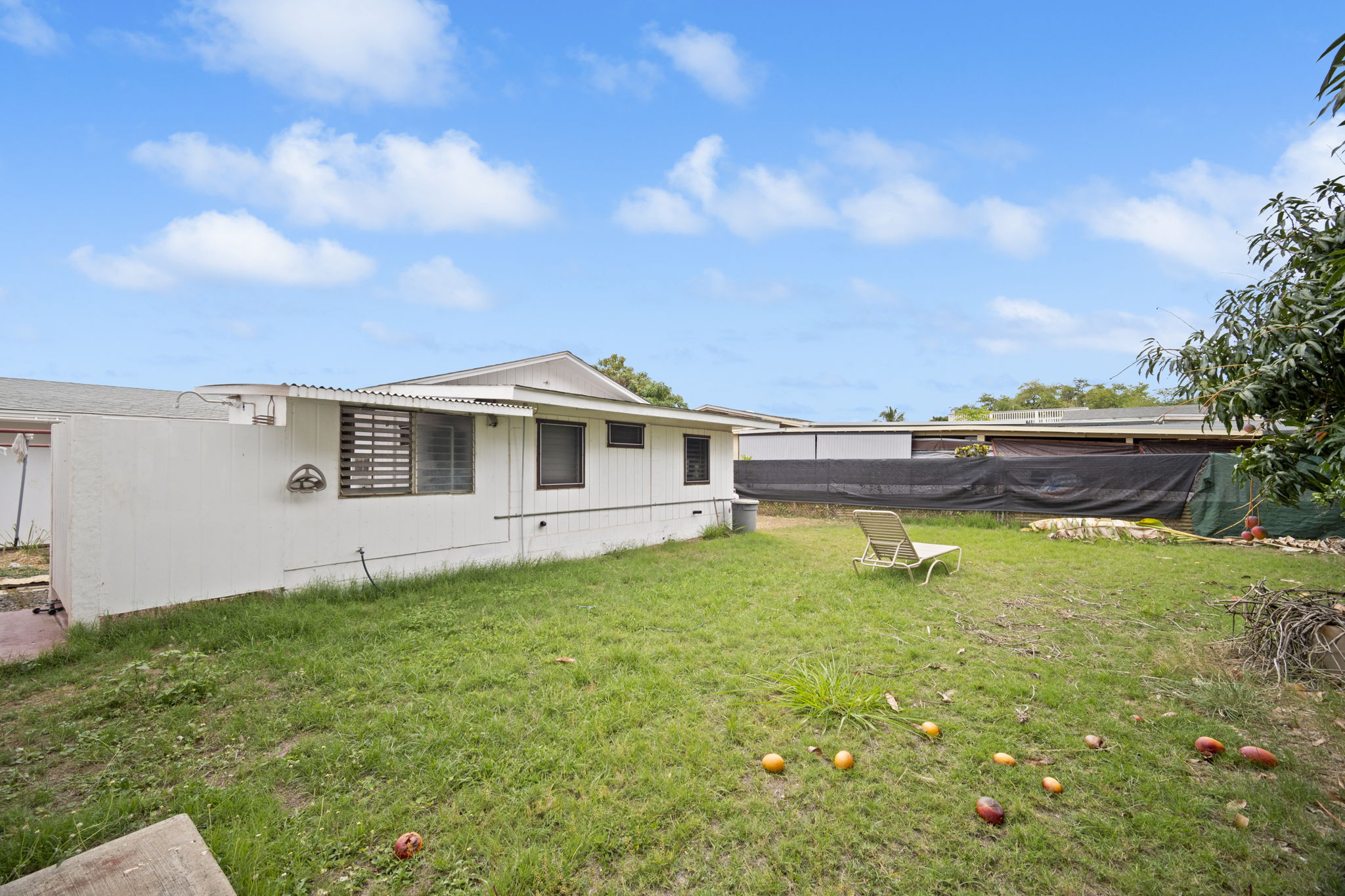 7786 ULILI RD