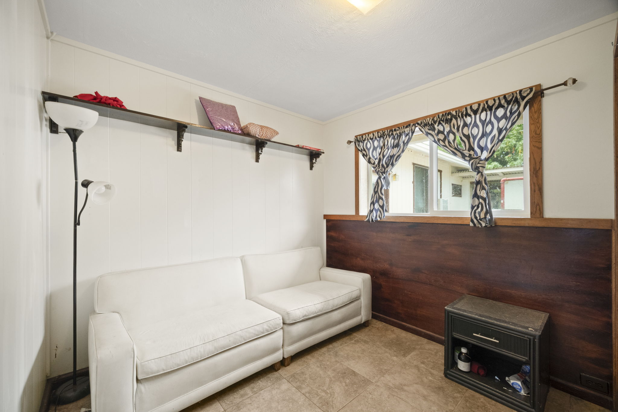 7786 ULILI RD