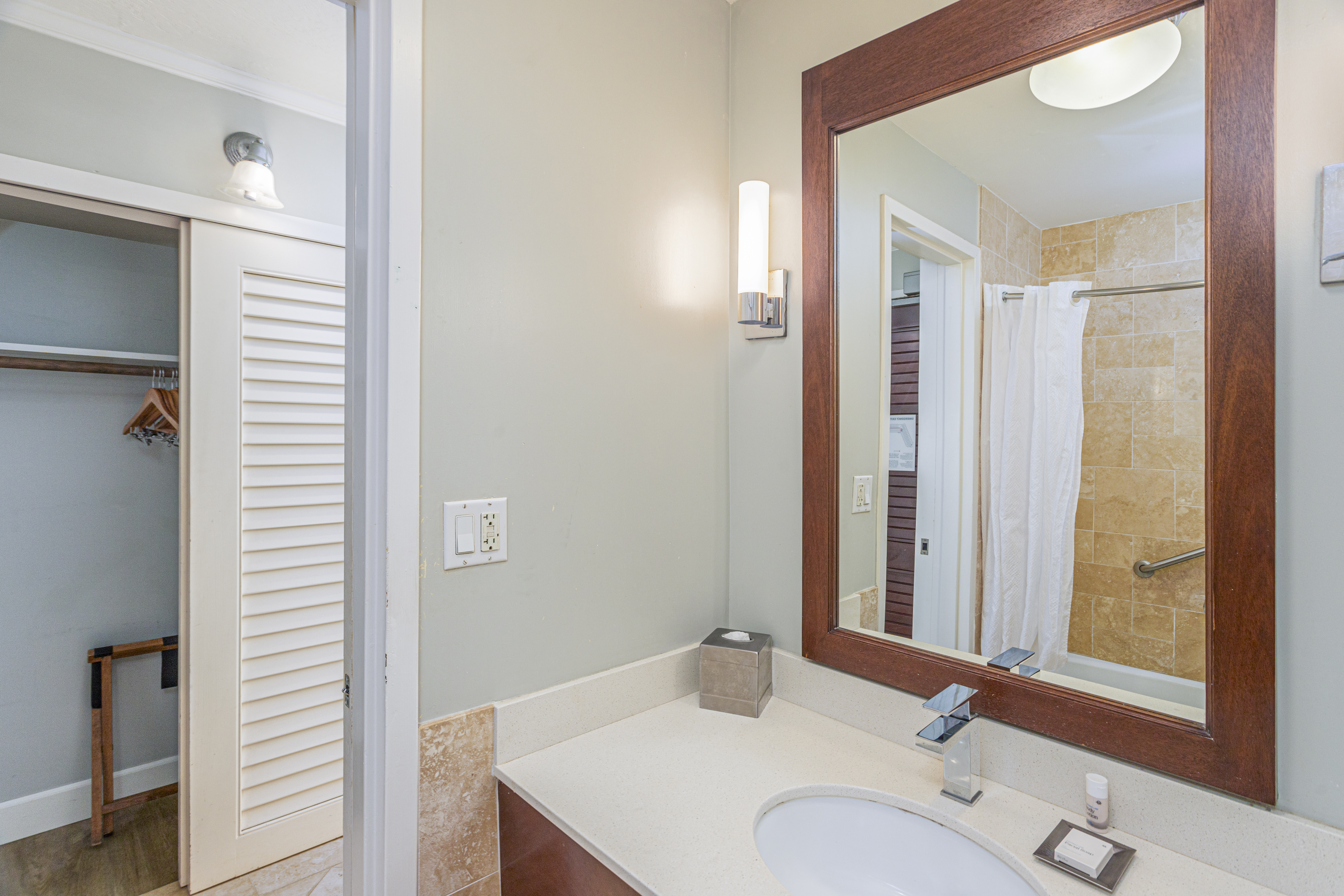 4331 KAUAI BEACH DR 2408