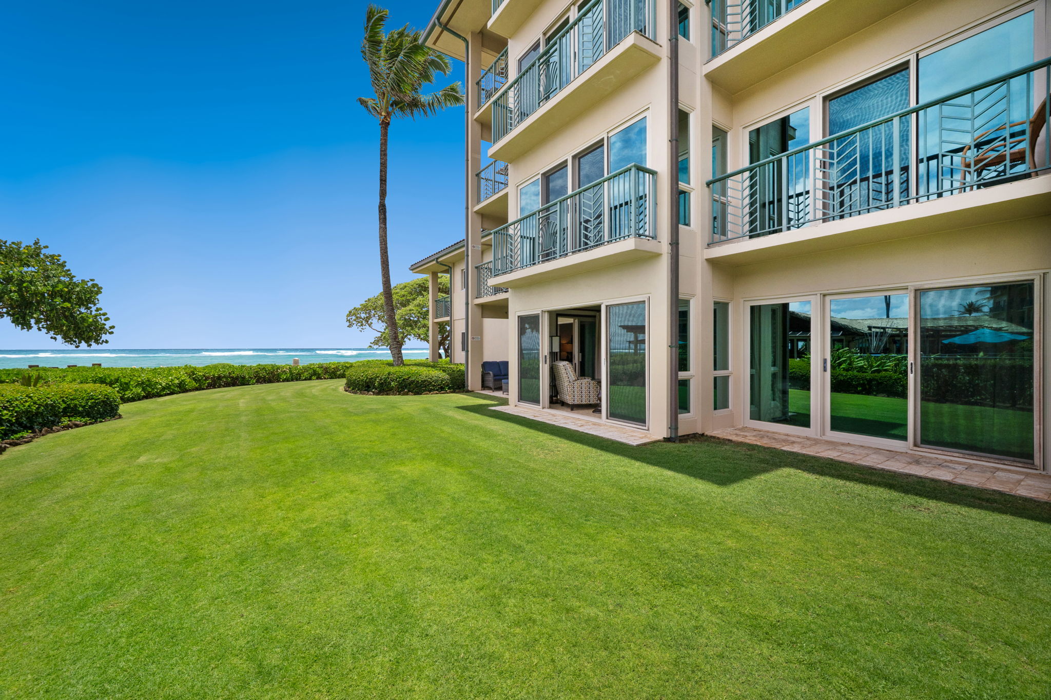 4-820 KUHIO HWY H102