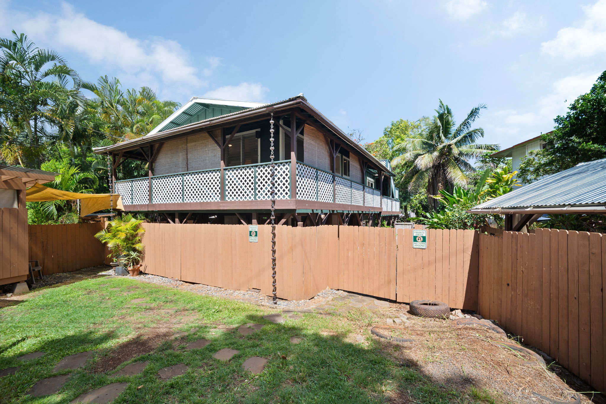3590 MOLOAA RD