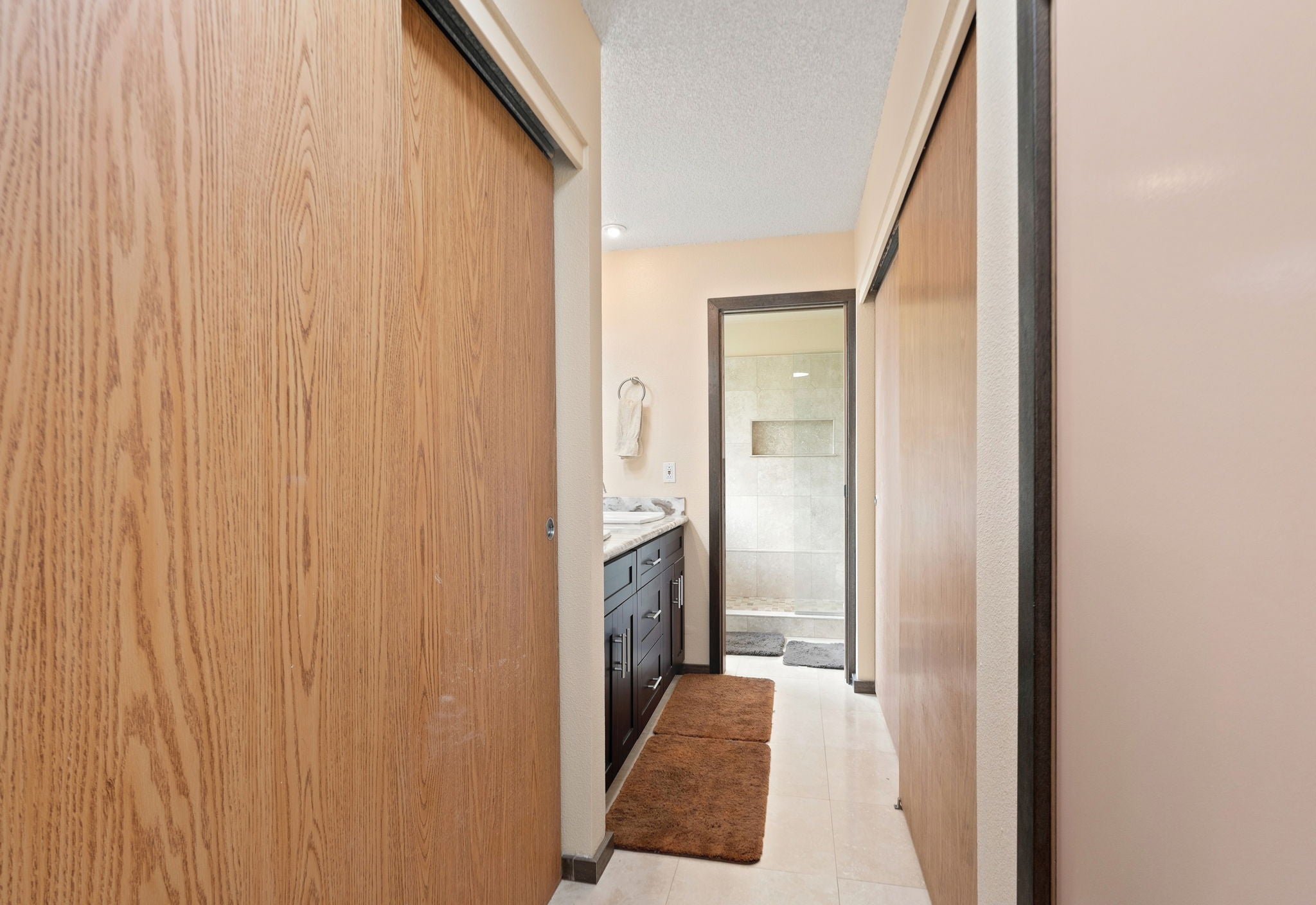 2899 AUKOI ST