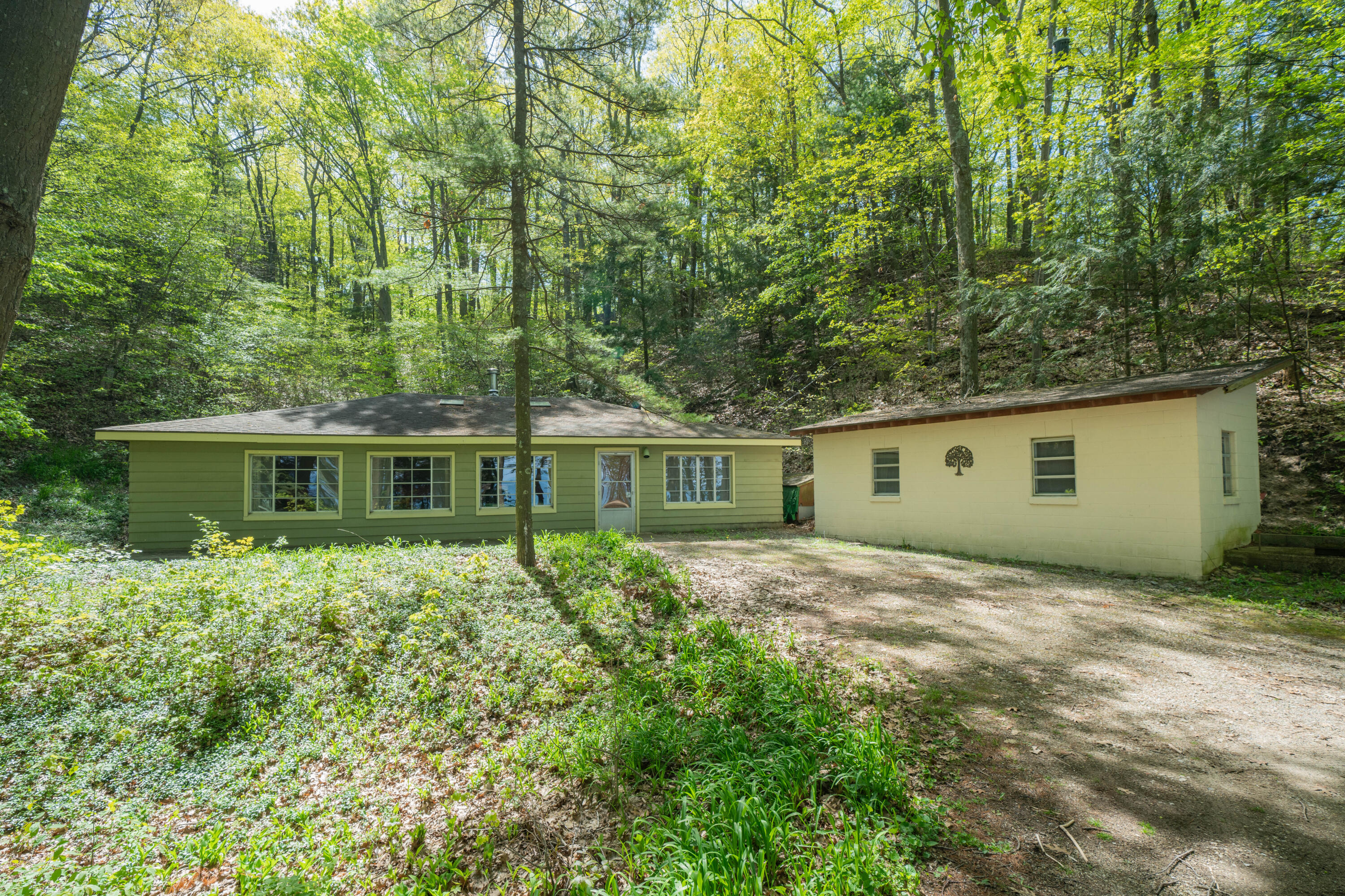 35446 Blue Star Highway