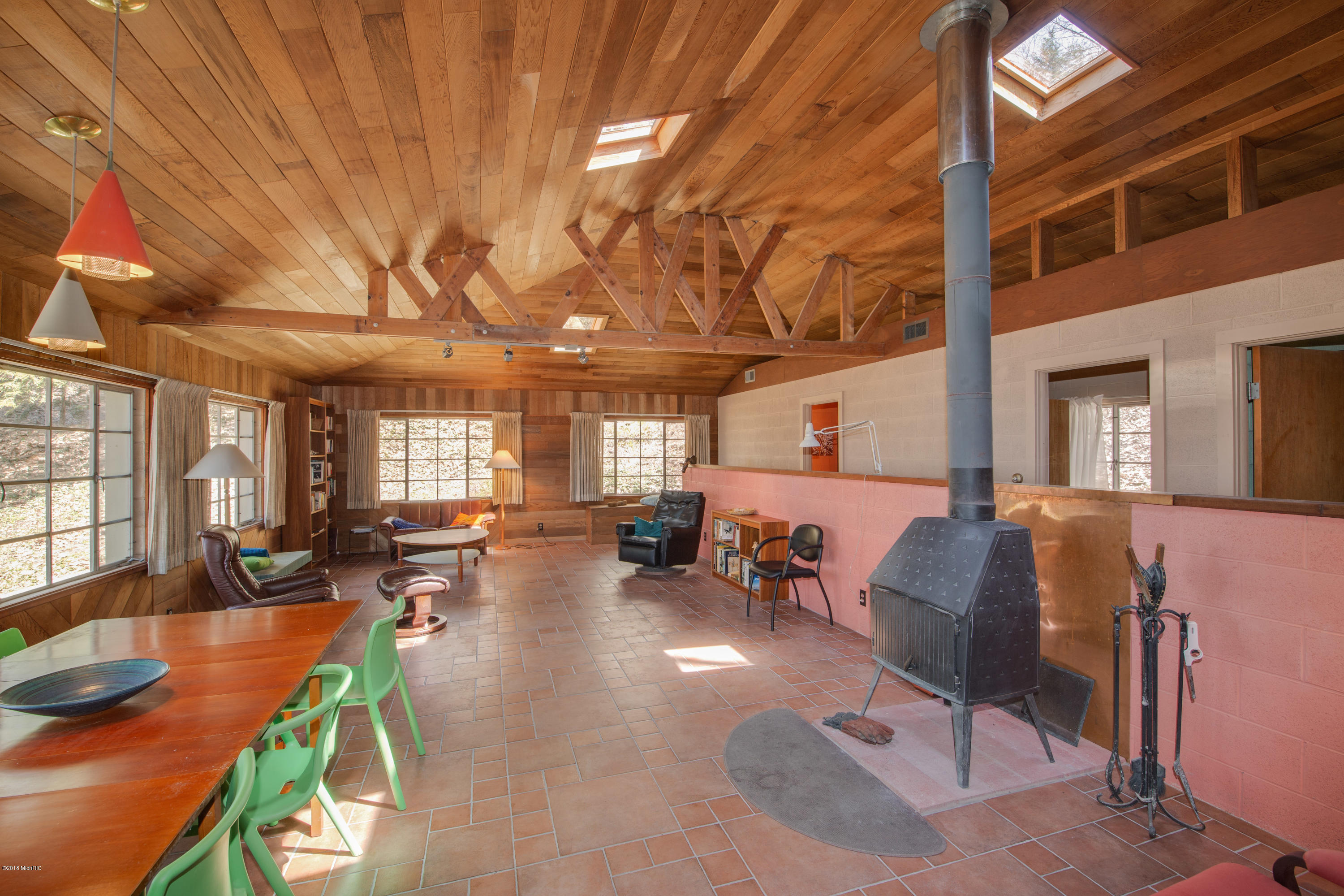 35446 Blue Star Highway