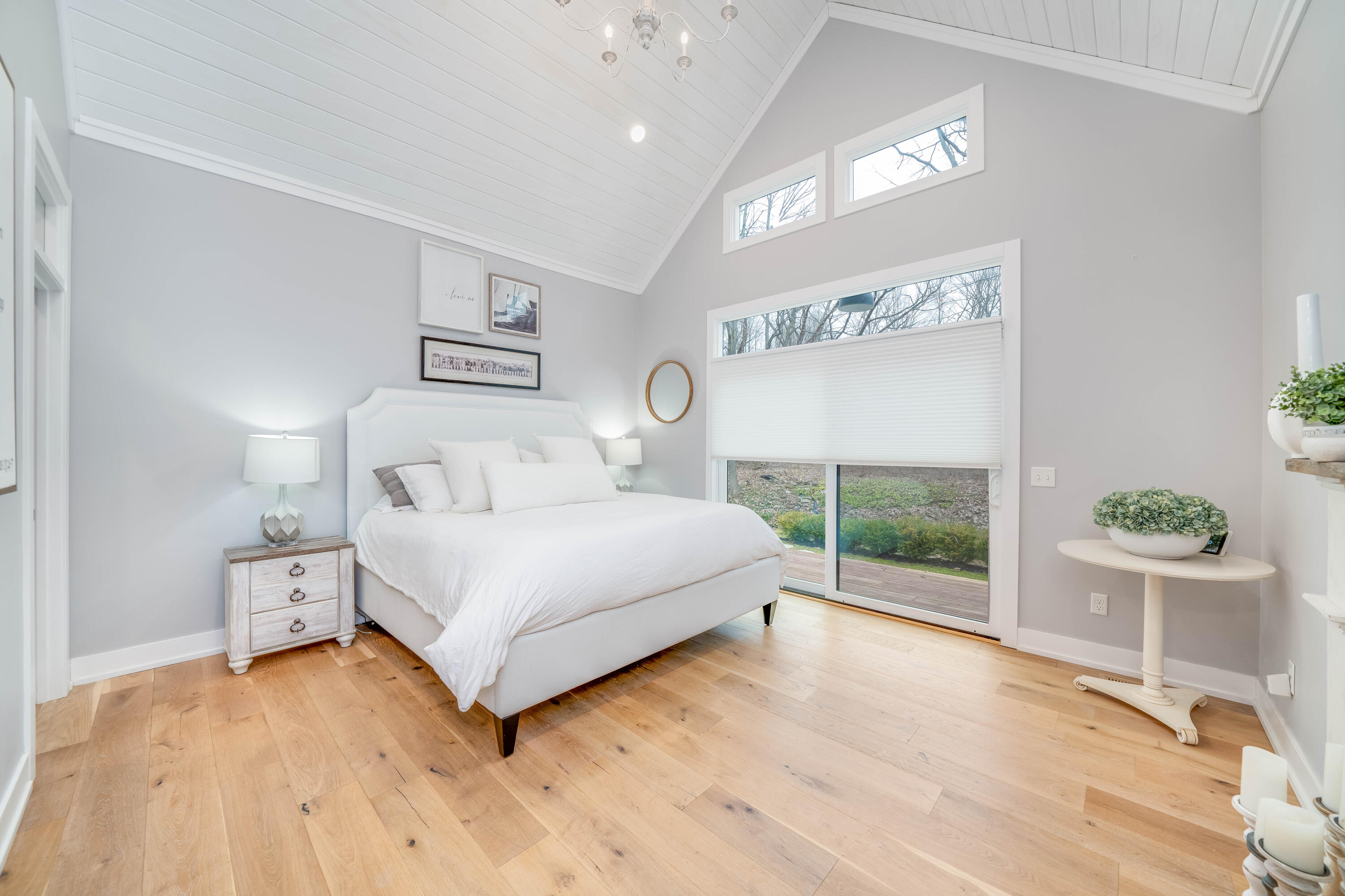 91 North Shore Drive N