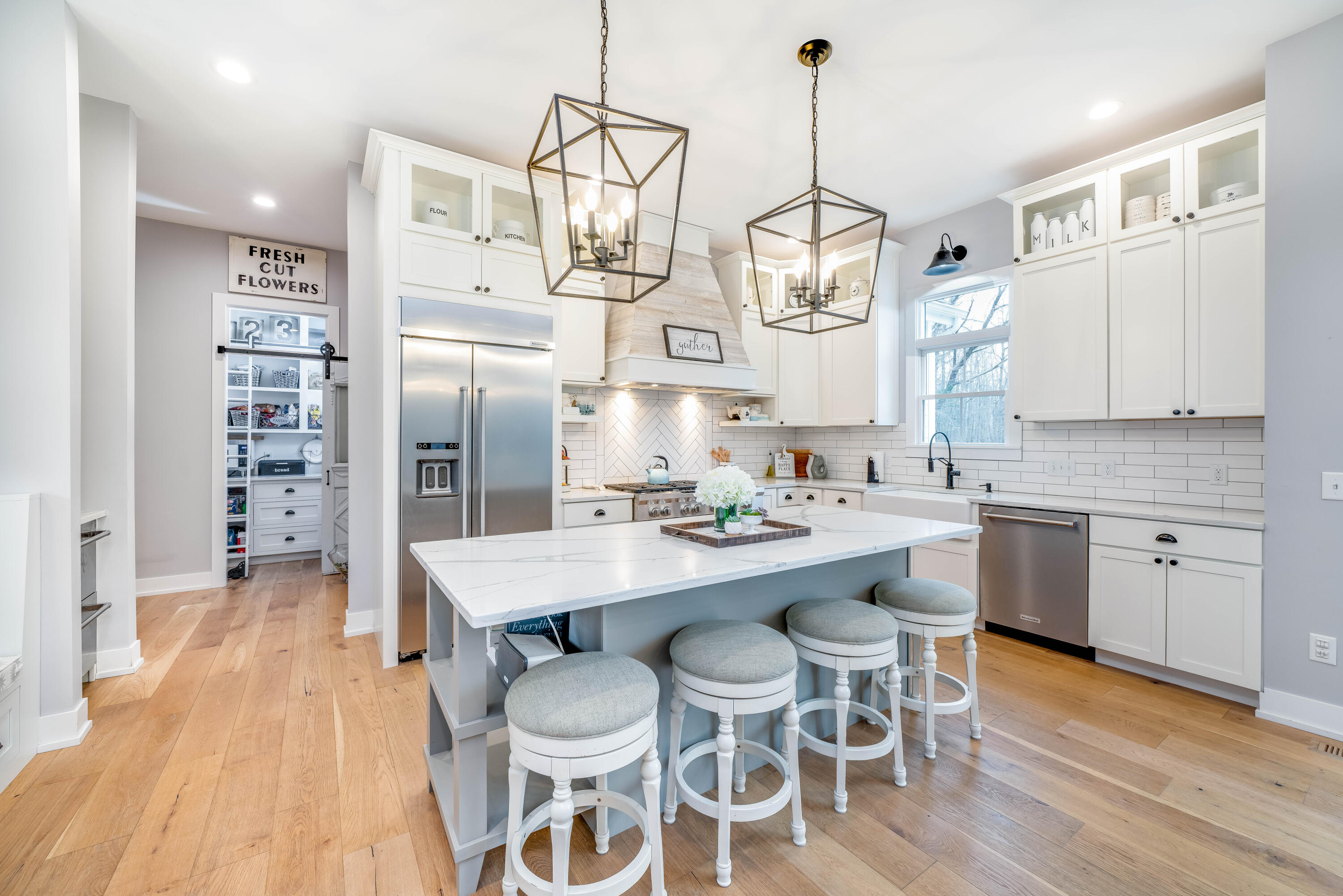 91 North Shore Drive N