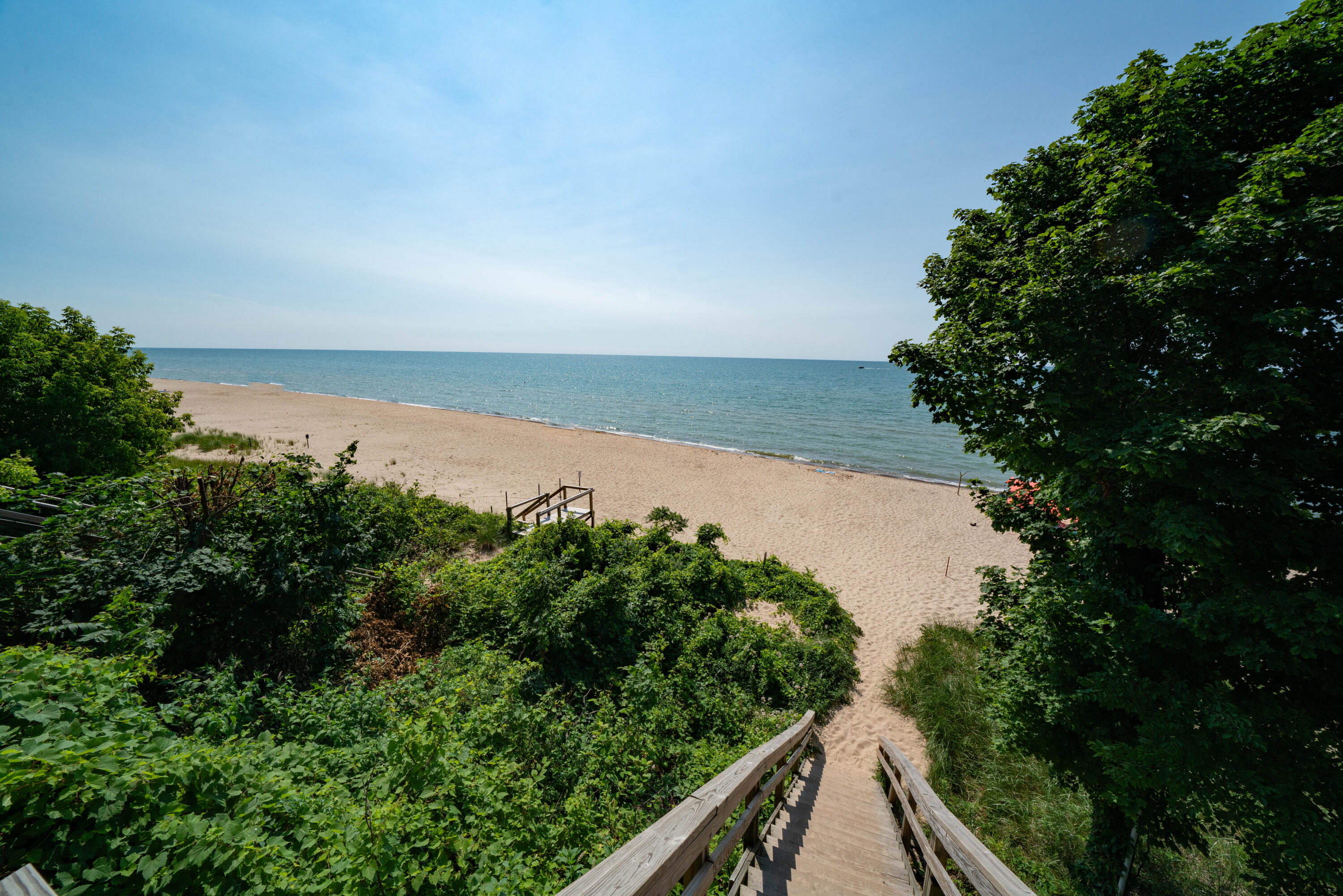 91 North Shore Drive N