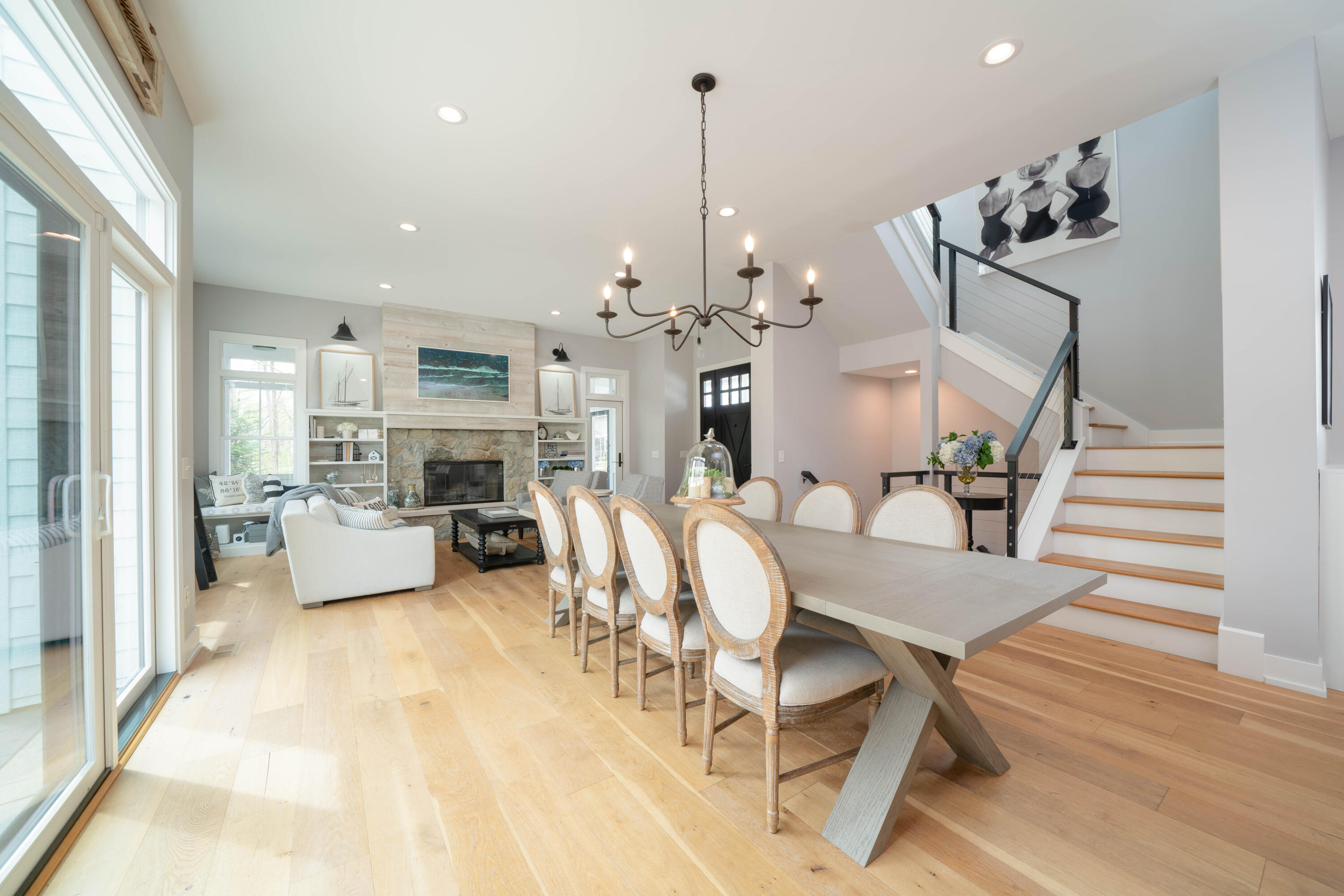 91 North Shore Drive N