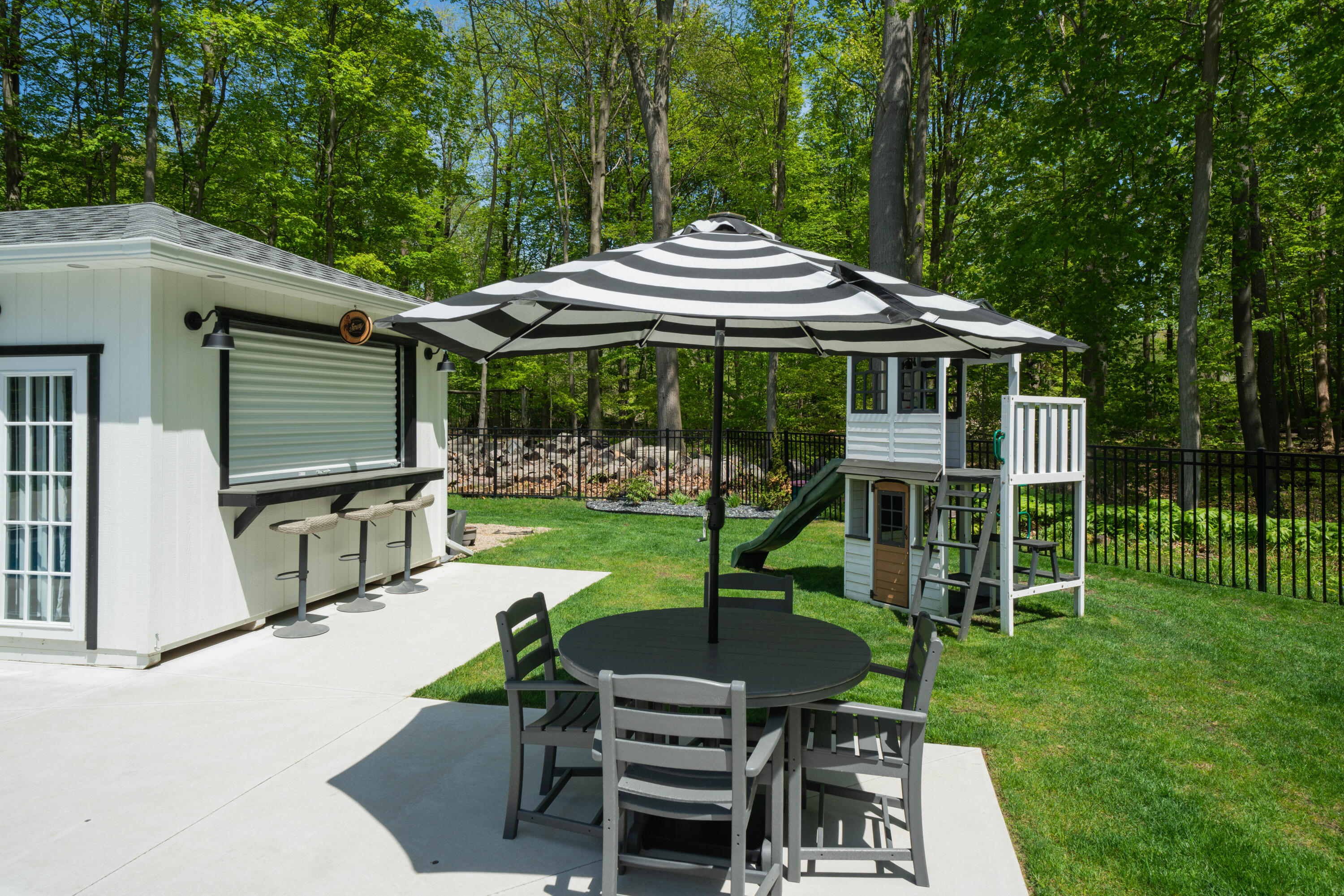 91 North Shore Drive N