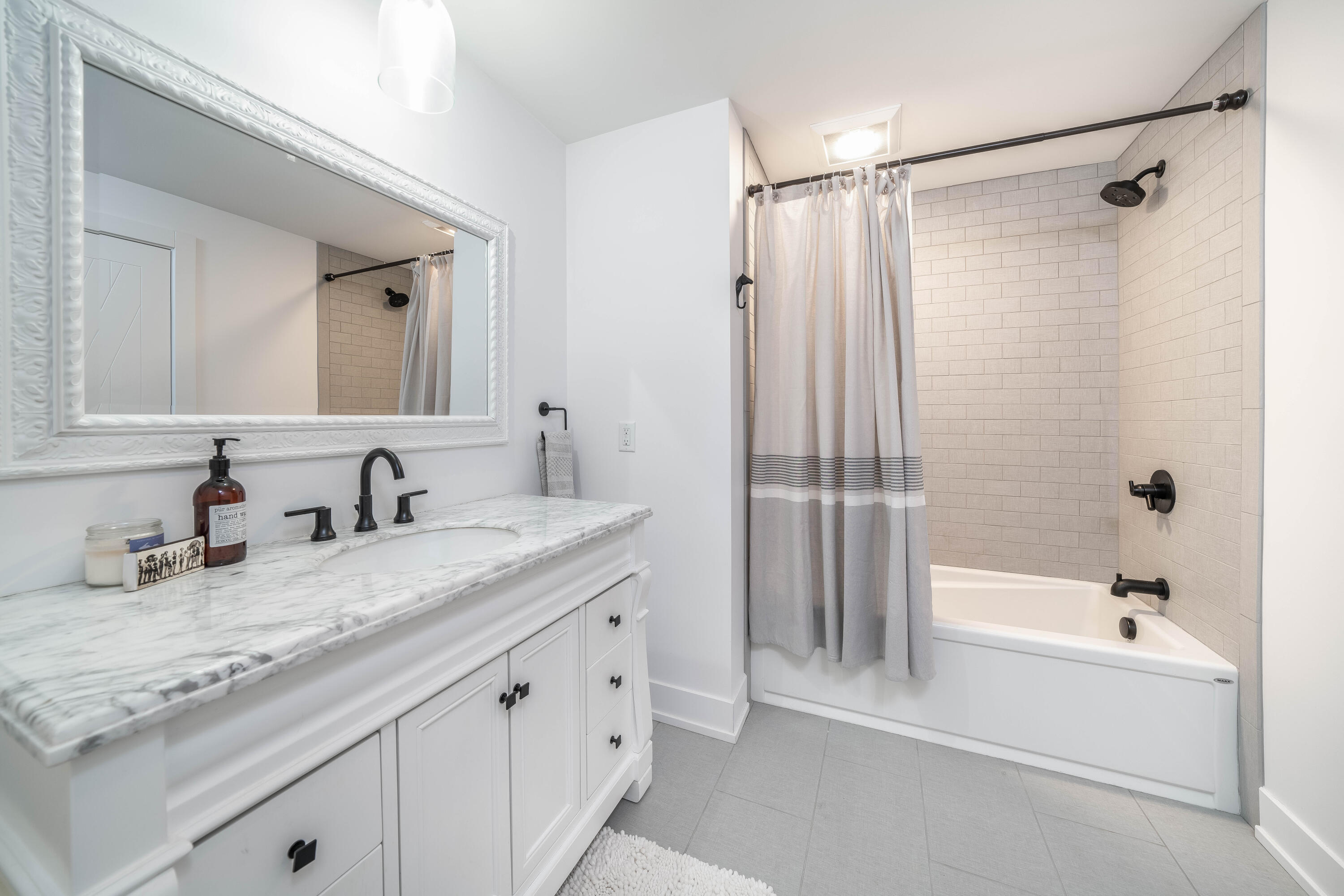 91 North Shore Drive N