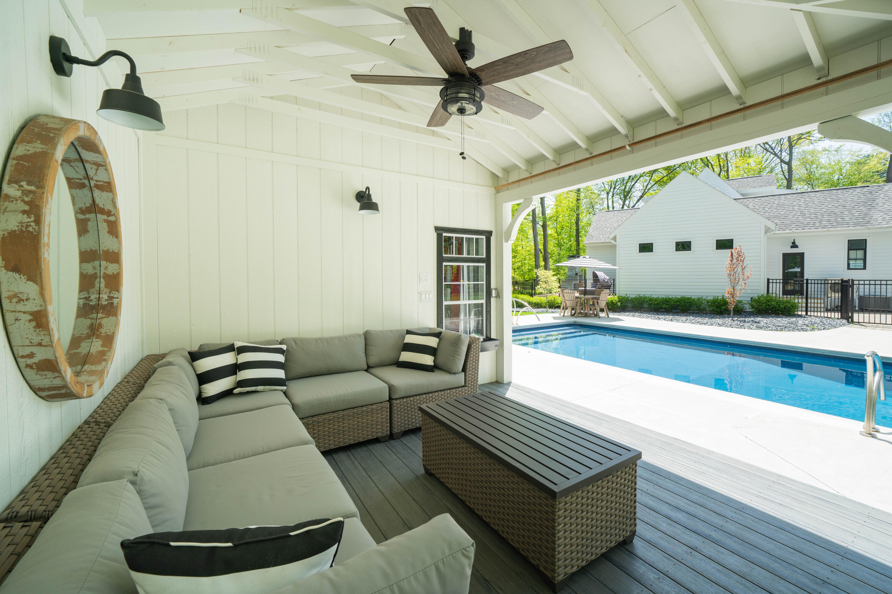 91 North Shore Drive N