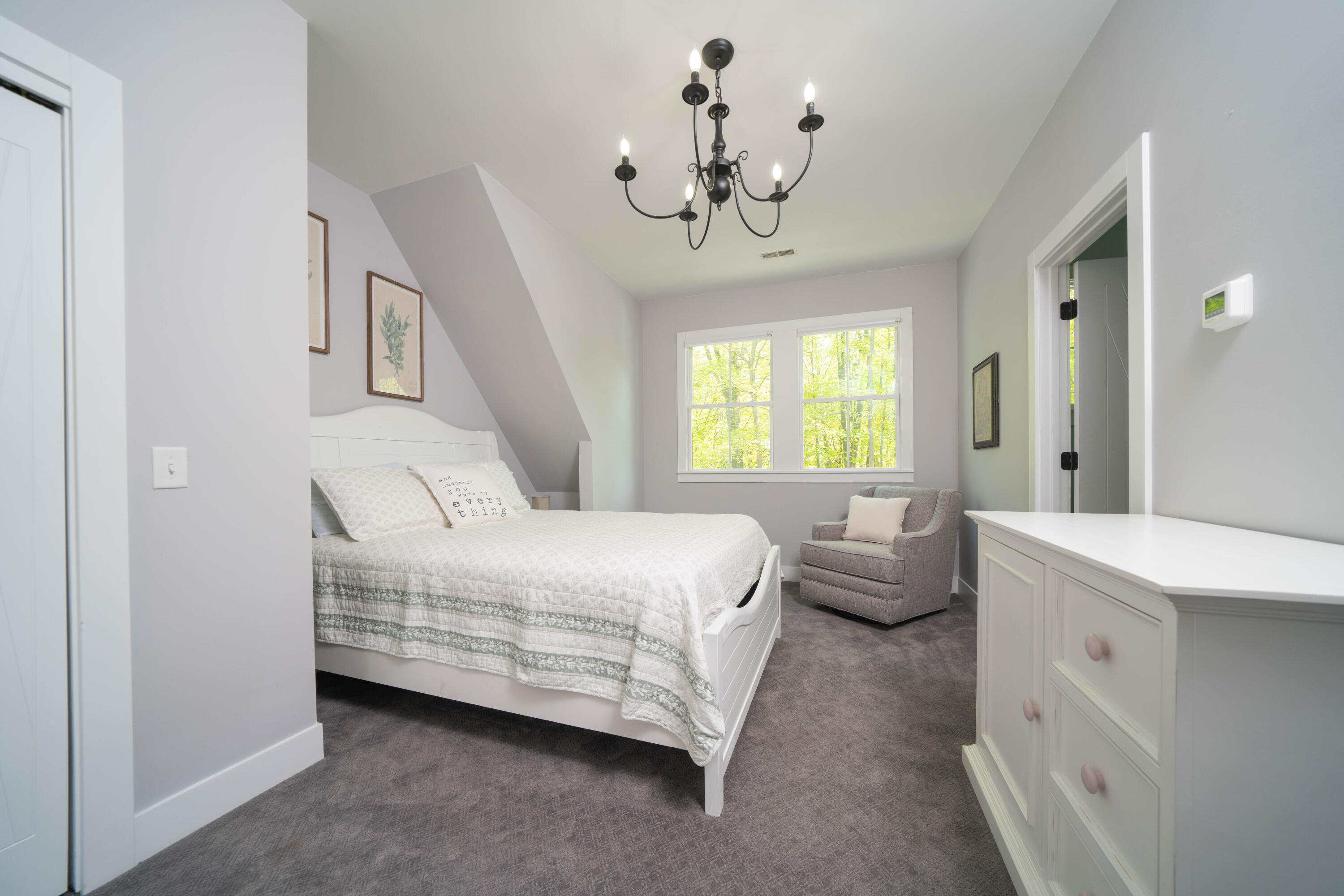 91 North Shore Drive N