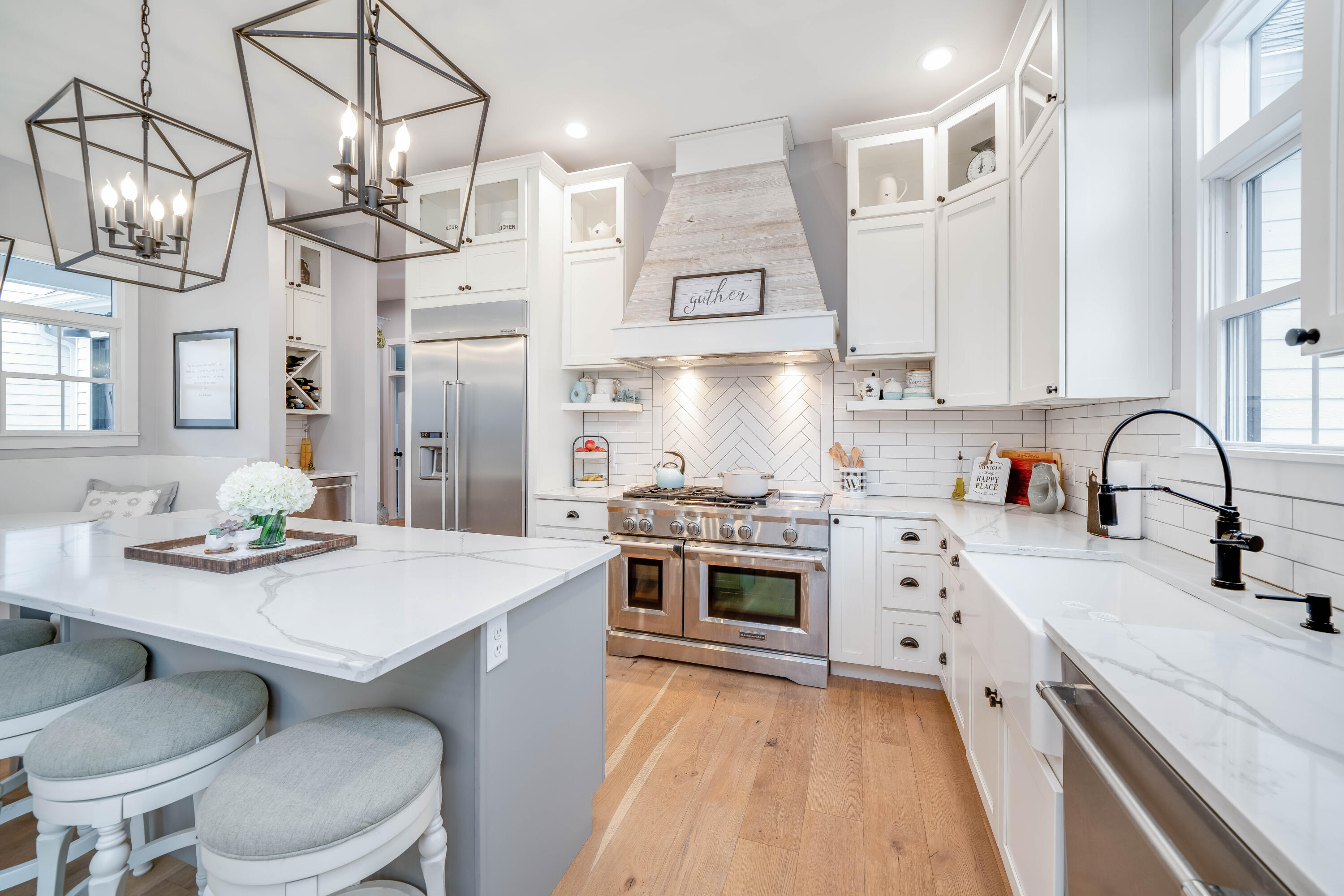 91 North Shore Drive N