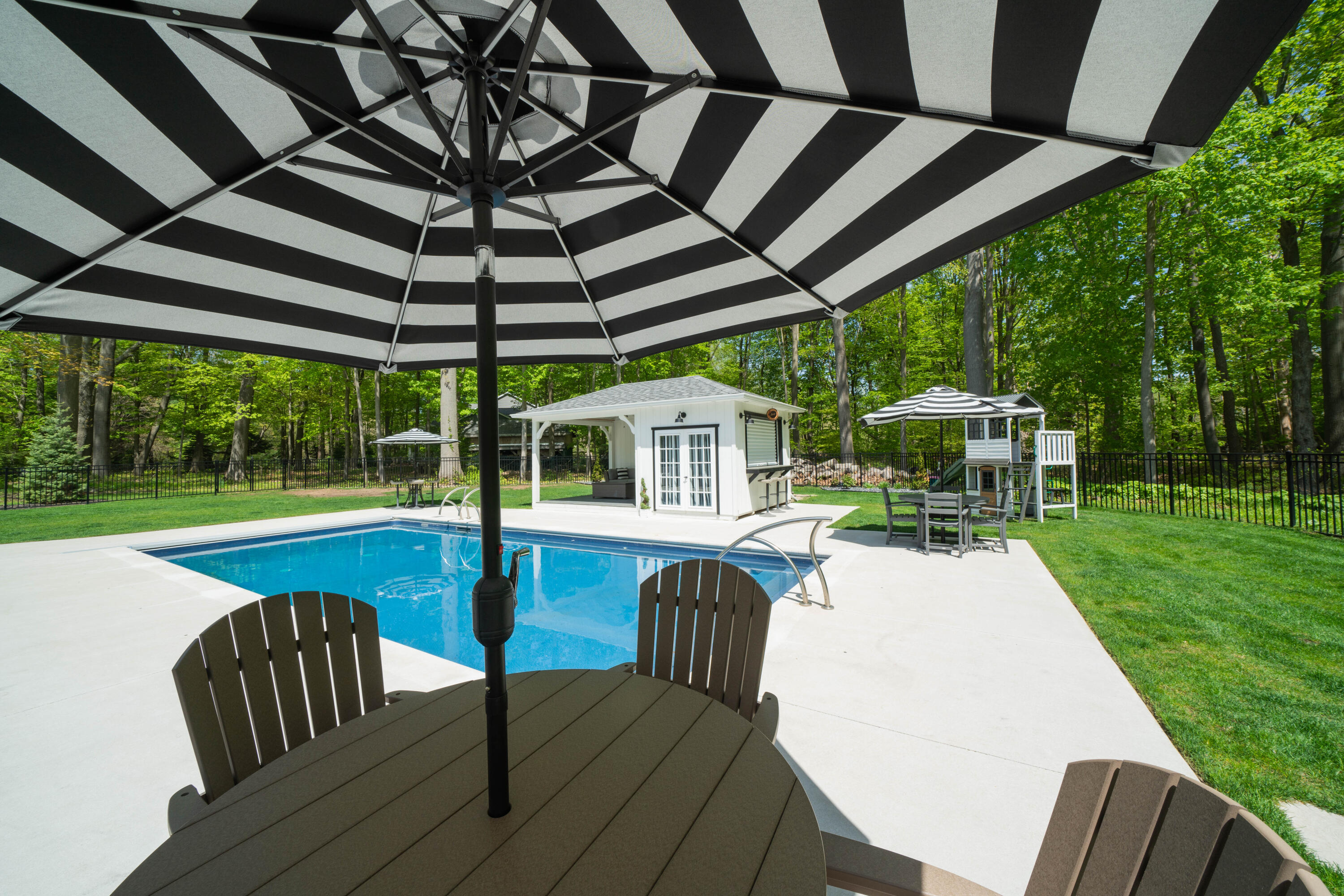 91 North Shore Drive N