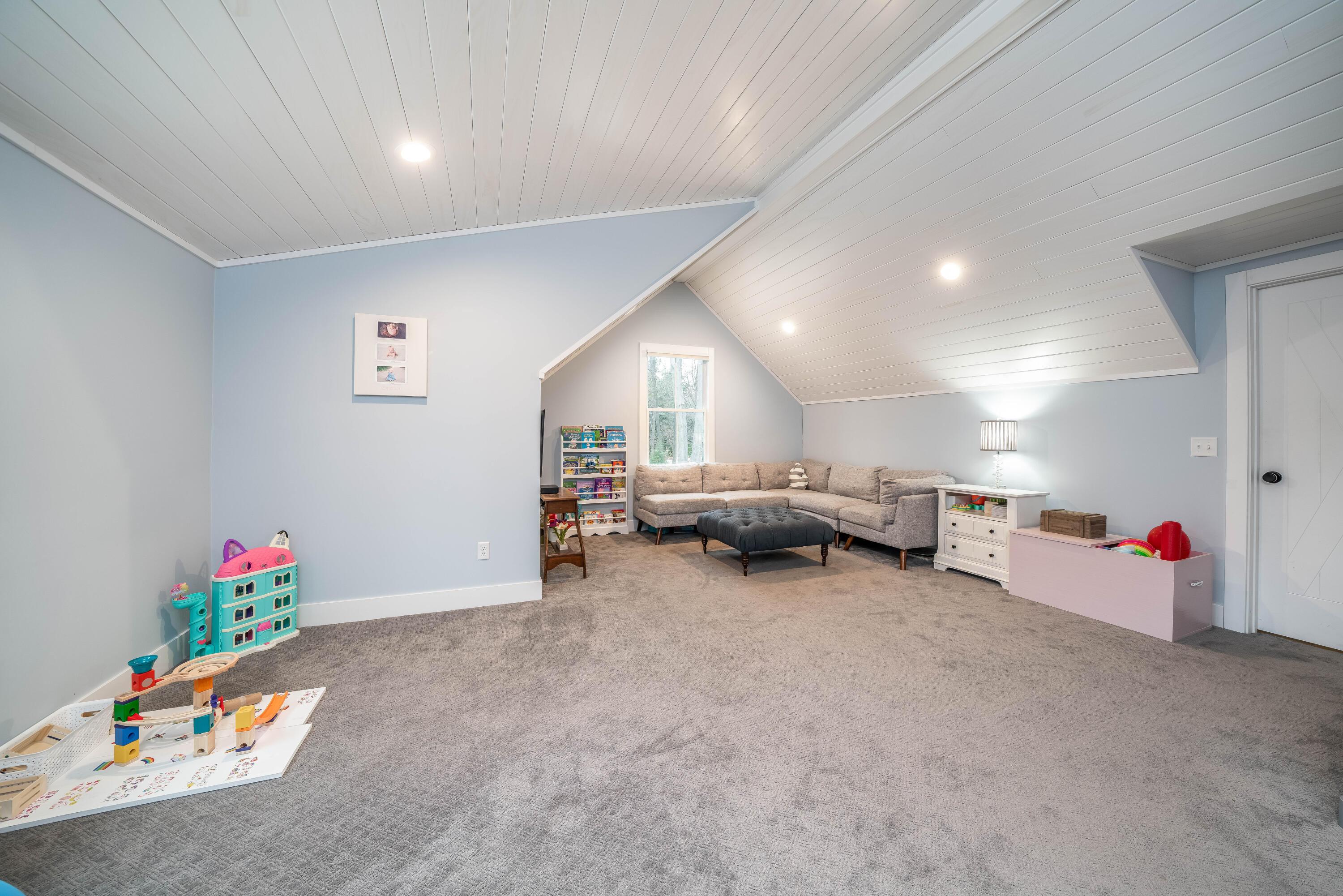 91 North Shore Drive N