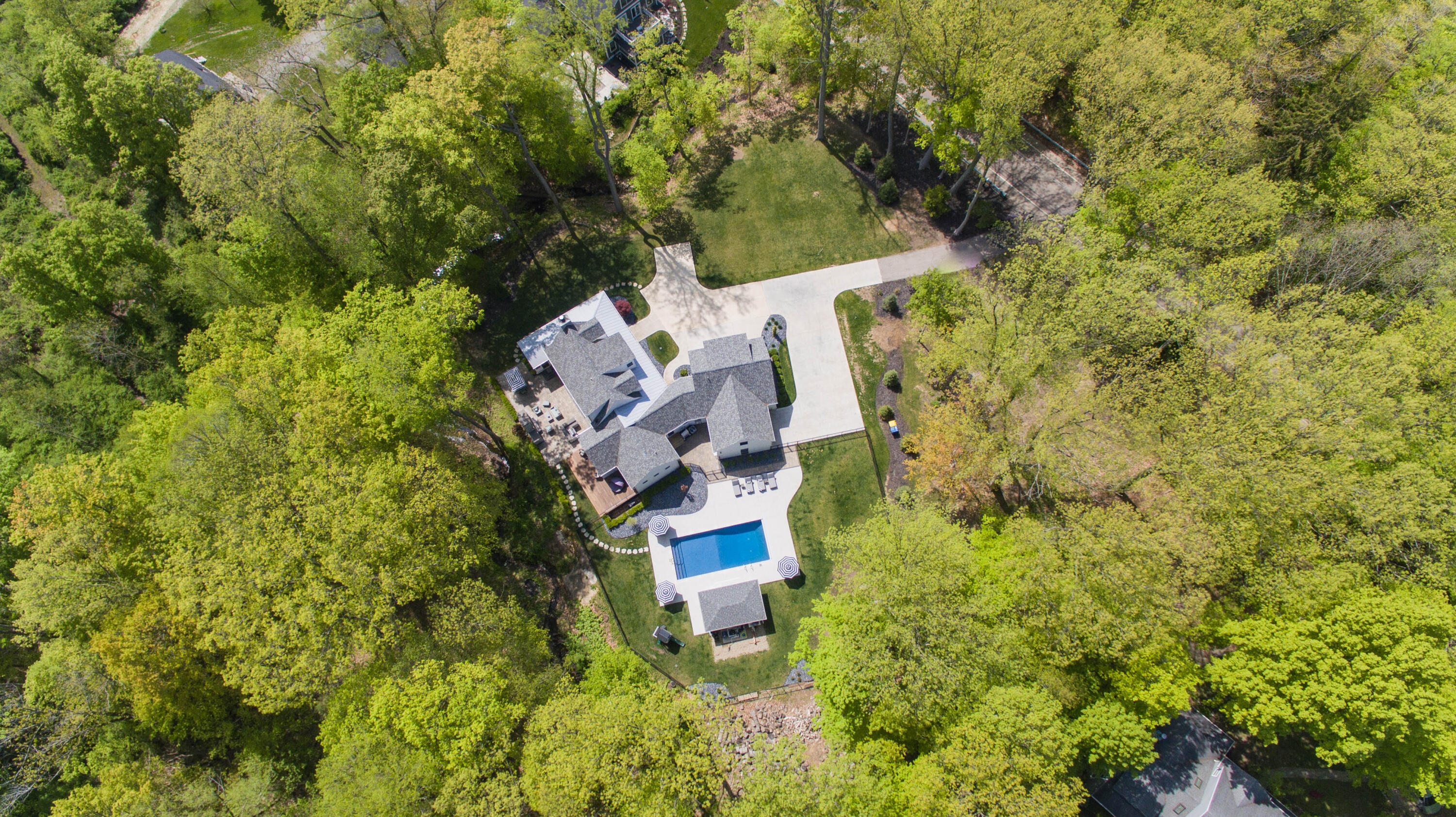 91 North Shore Drive N