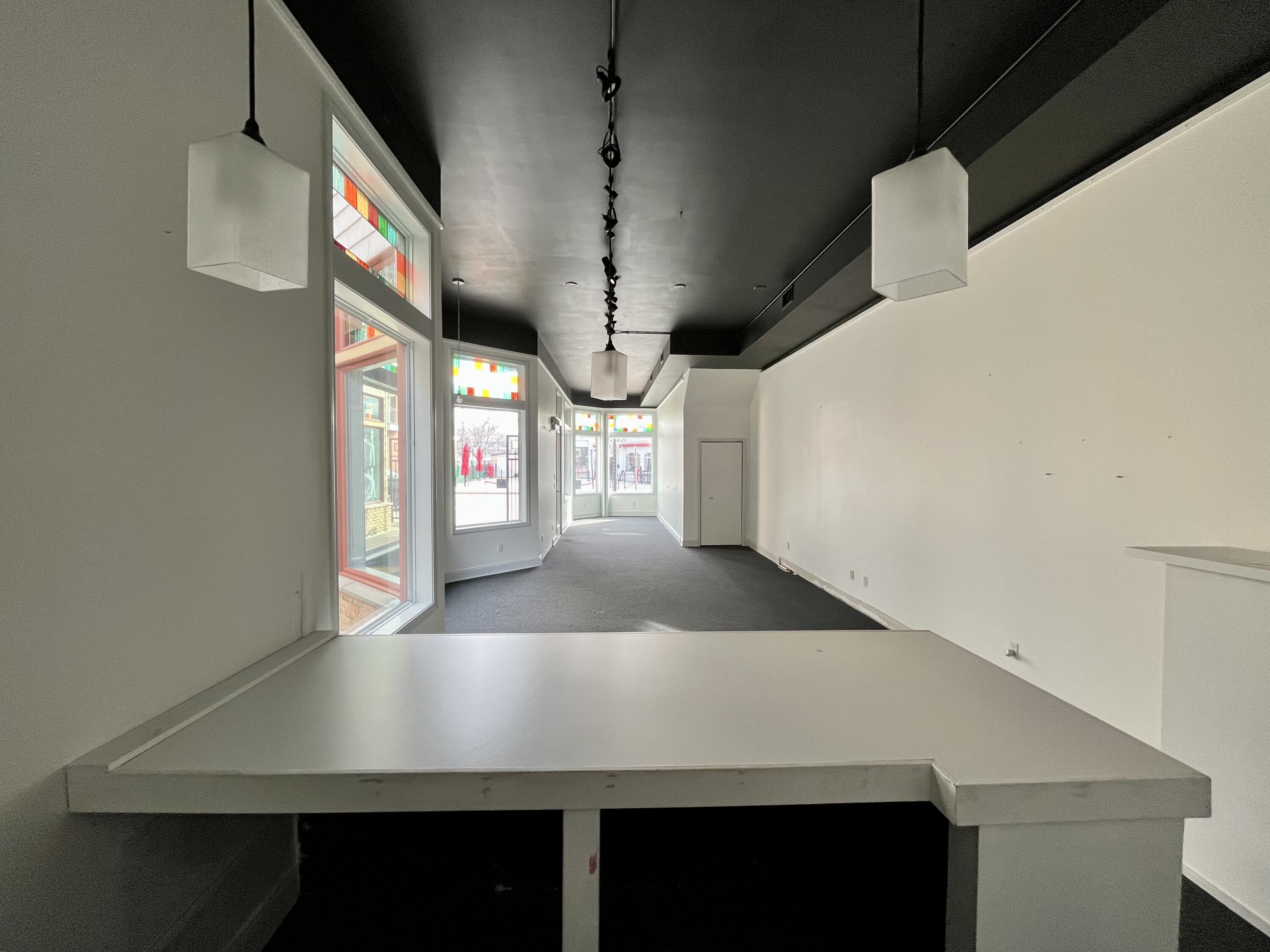 406 Phoenix Street, 2