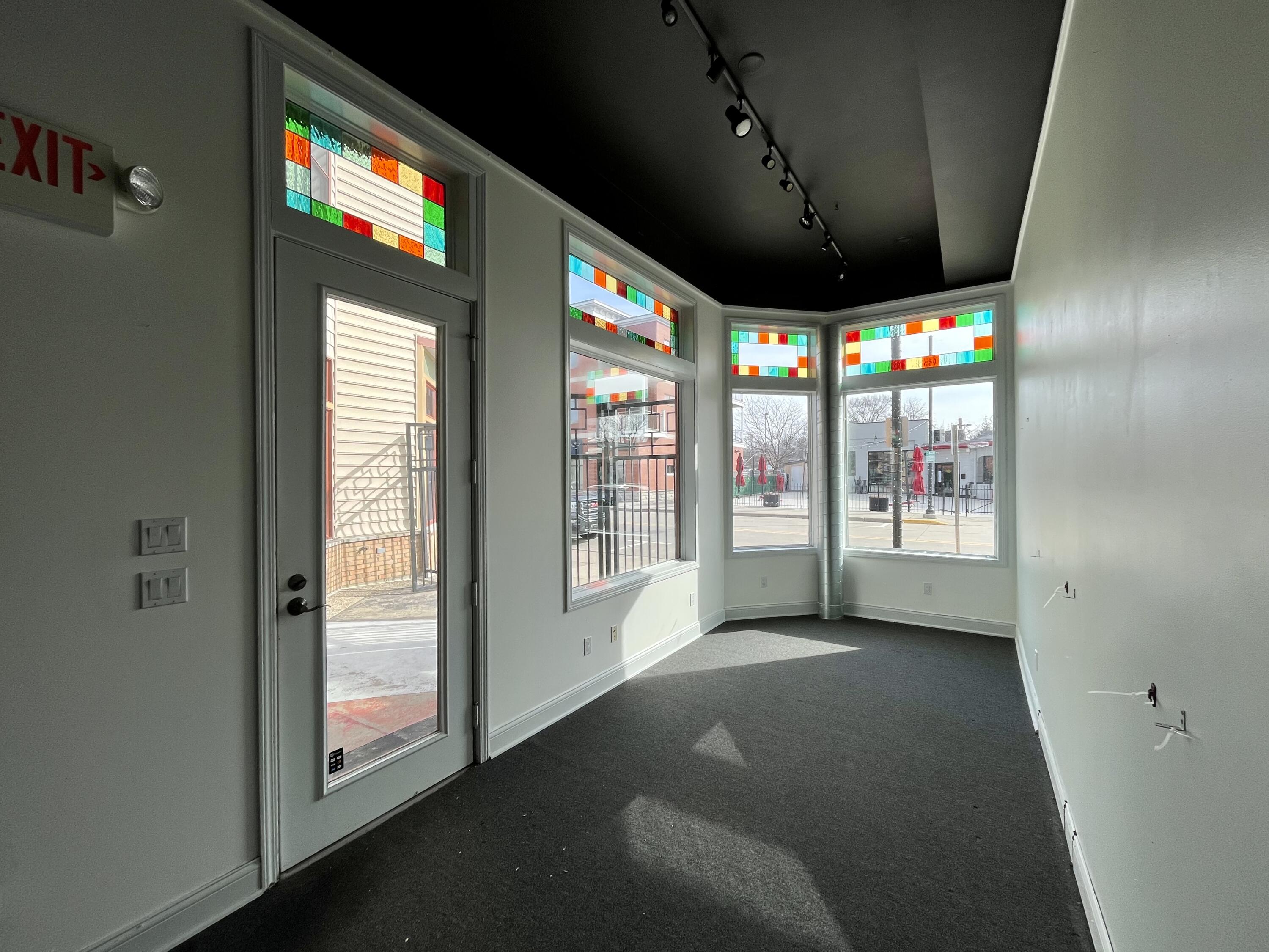 406 Phoenix Street, 2