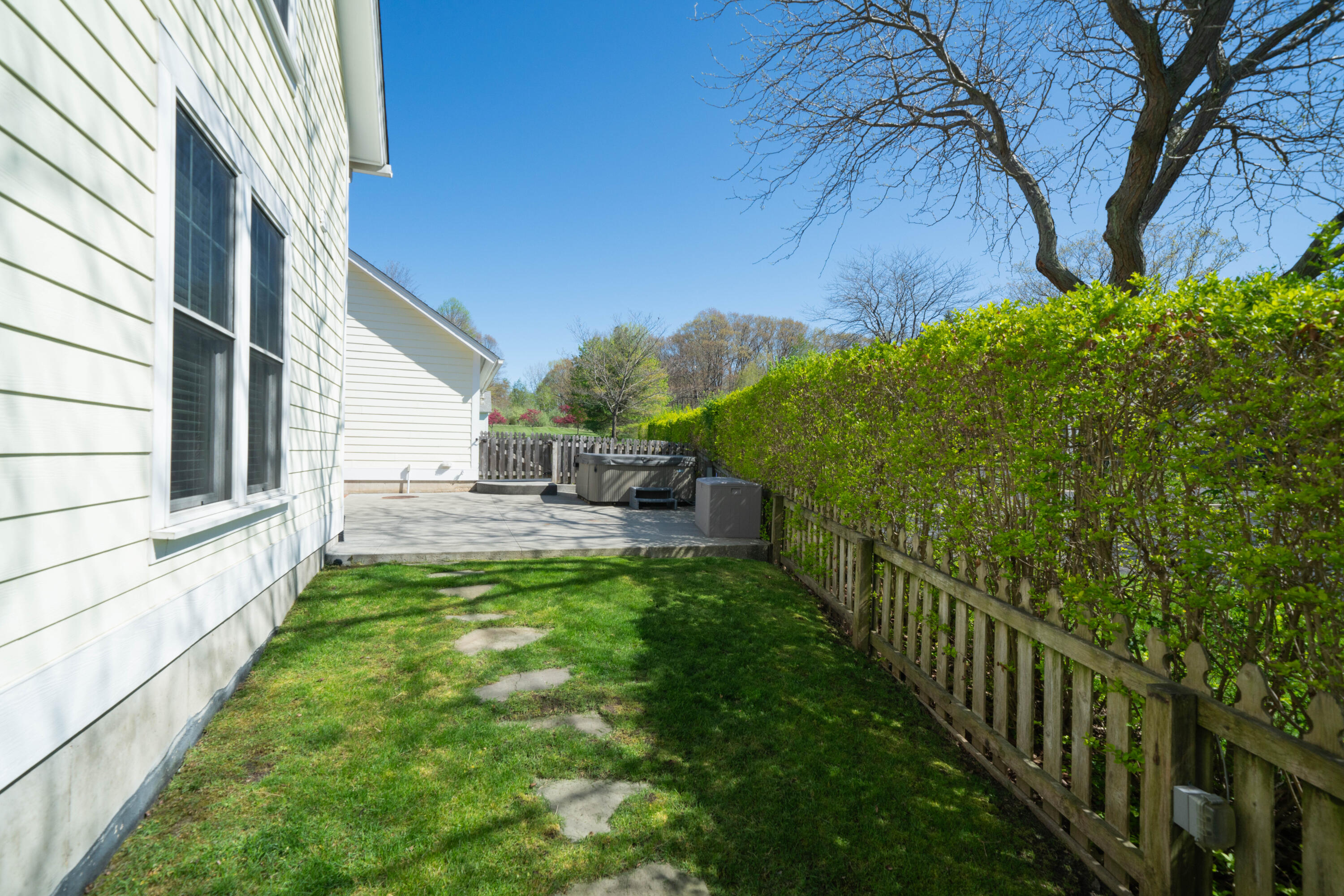 519 Virginia Avenue, 1