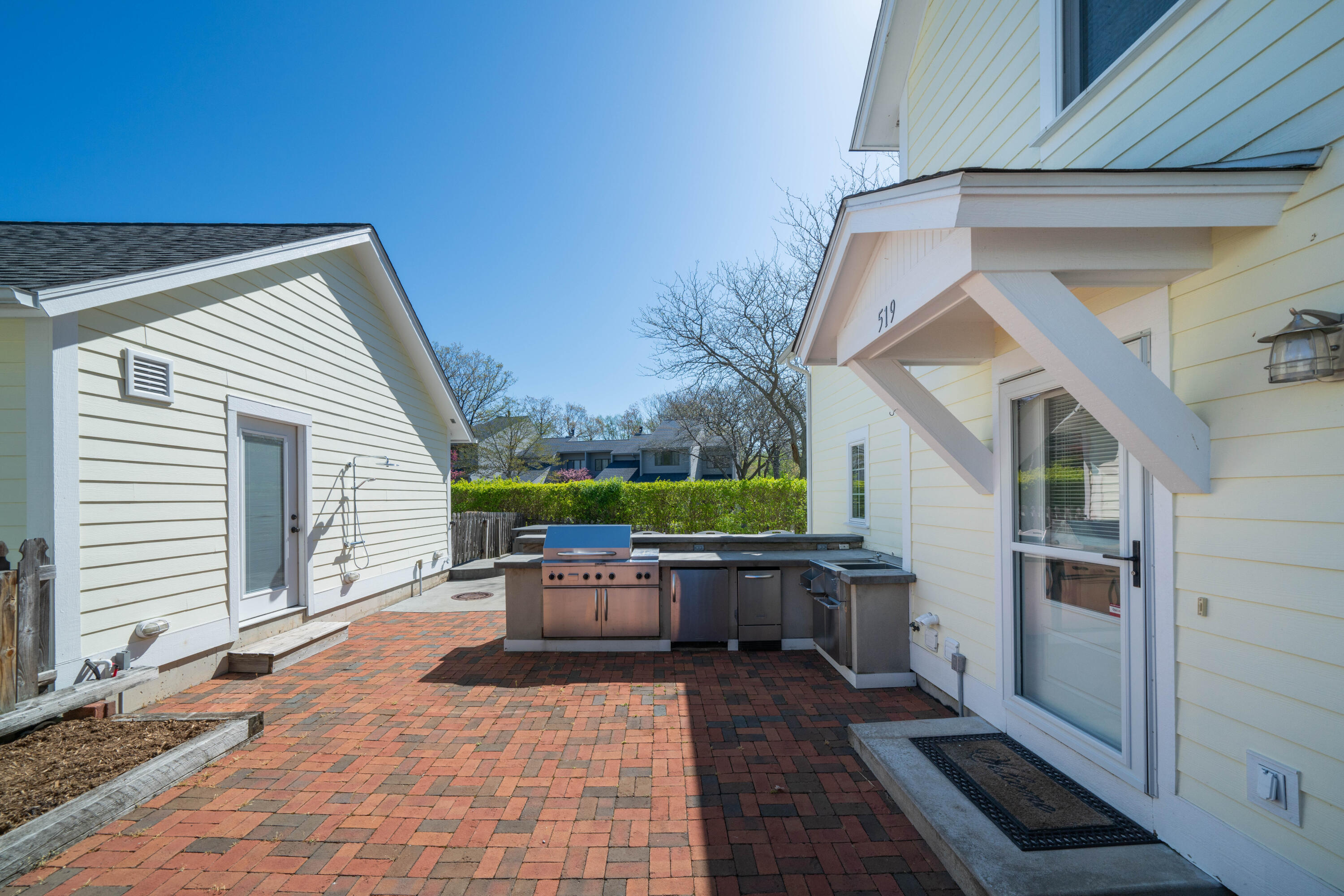 519 Virginia Avenue, 1