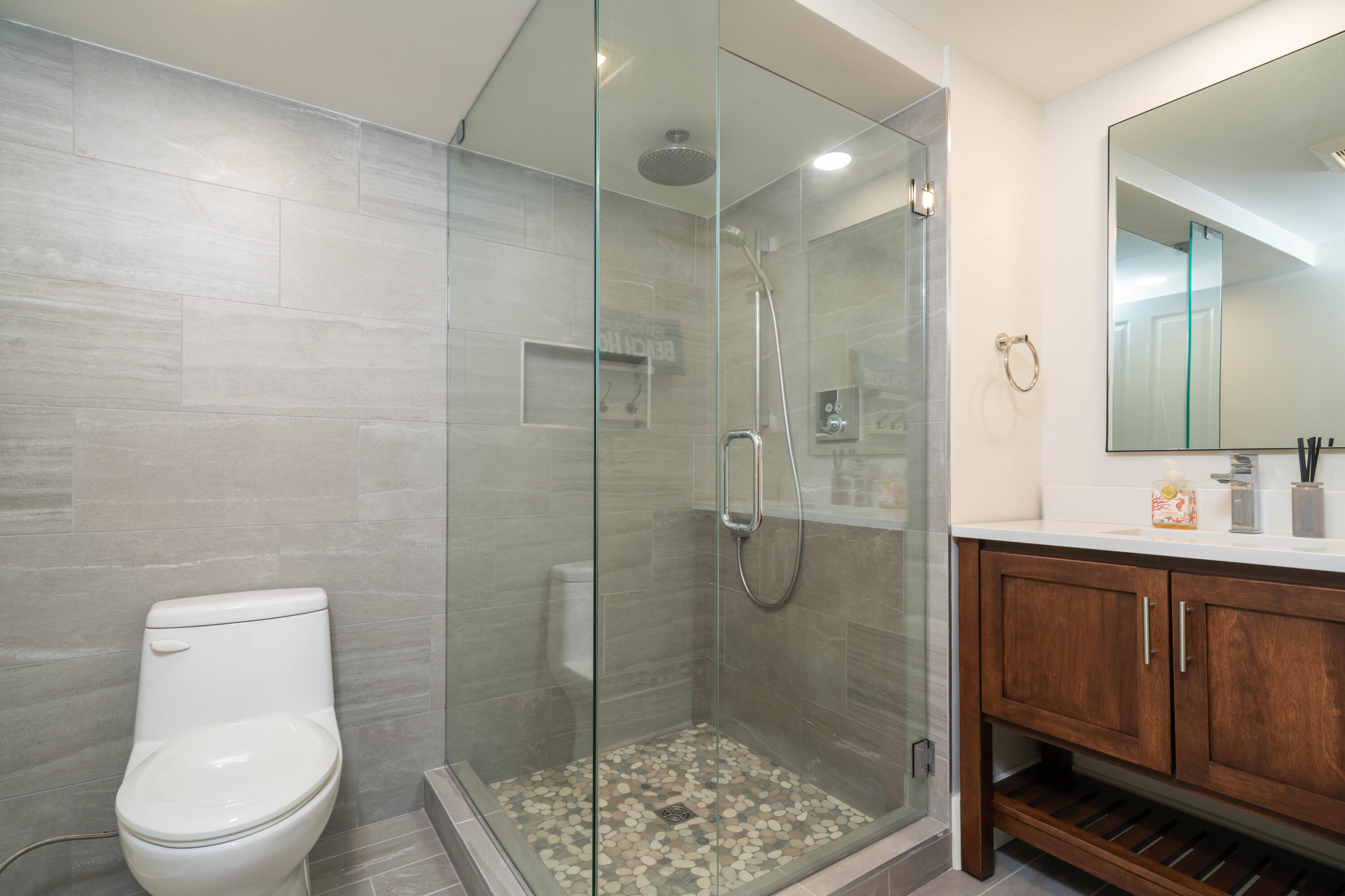 519 Virginia Avenue, 1