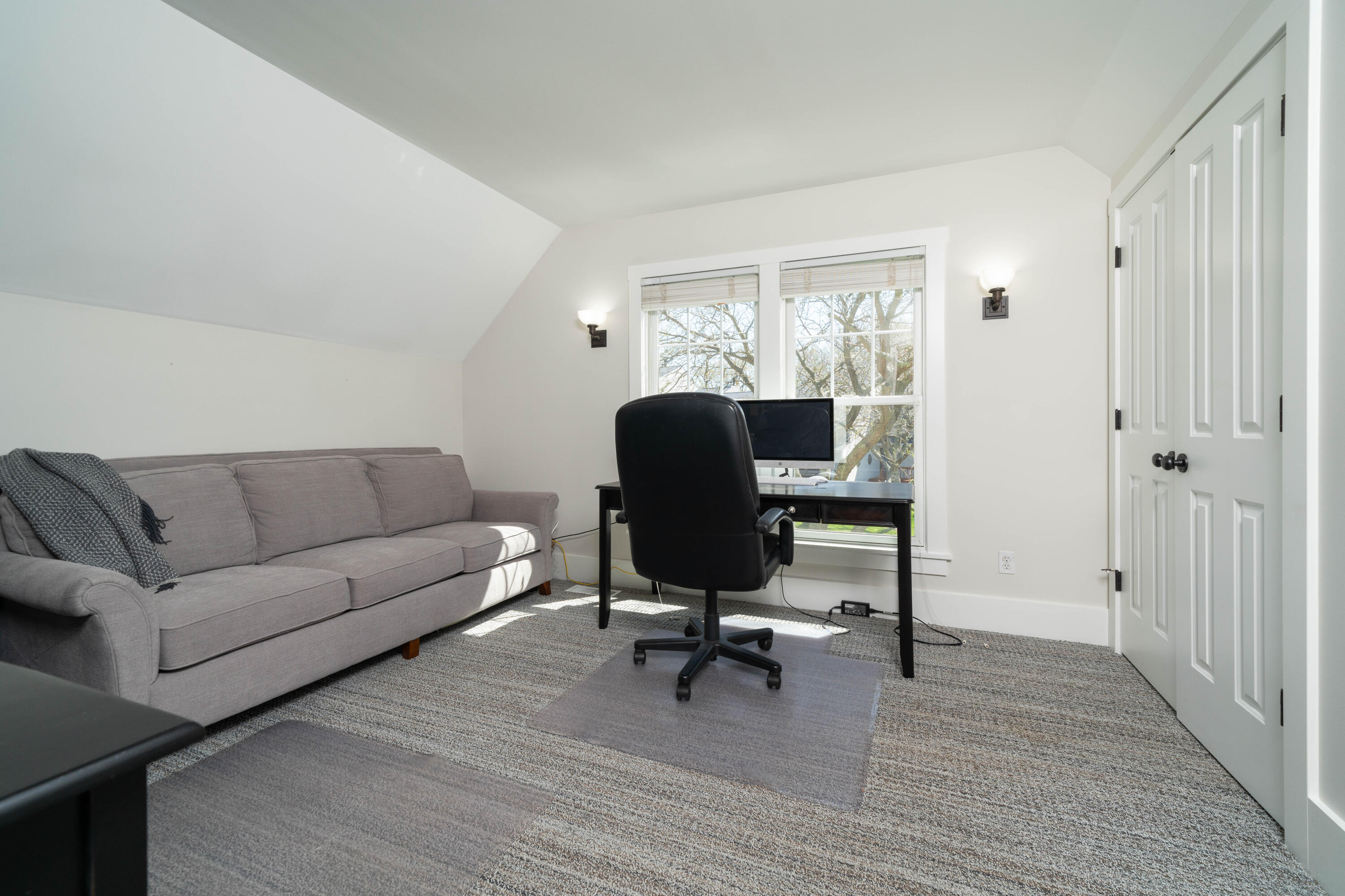 519 Virginia Avenue, 1