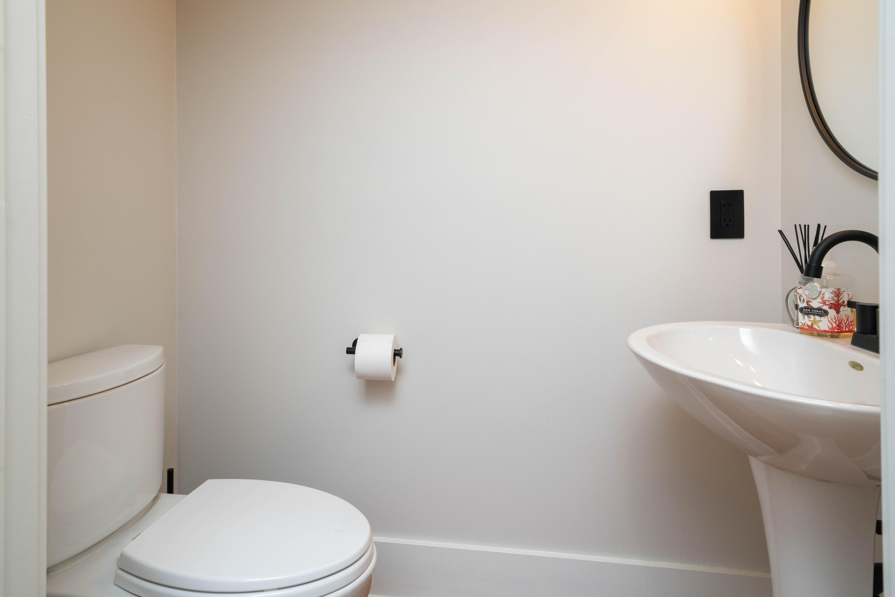 519 Virginia Avenue, 1