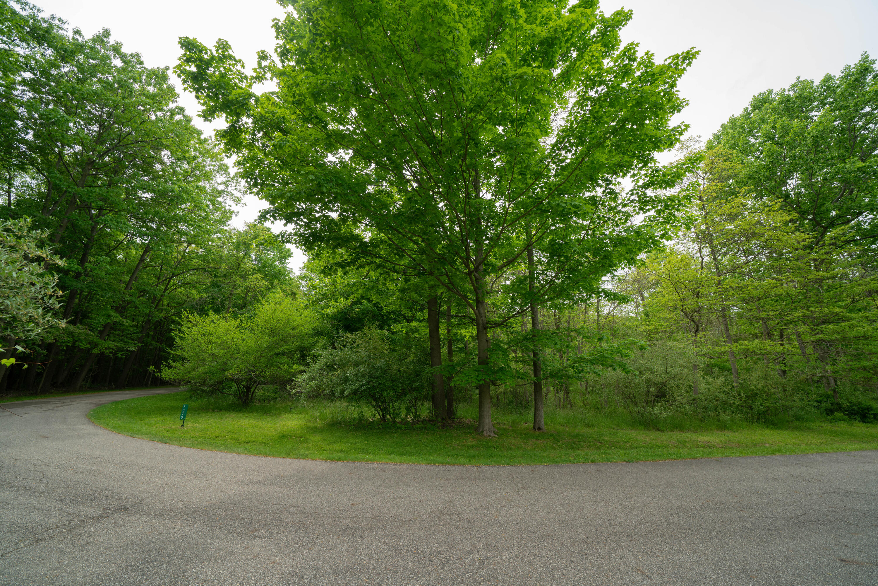 7070 Glenn Oaks Drive