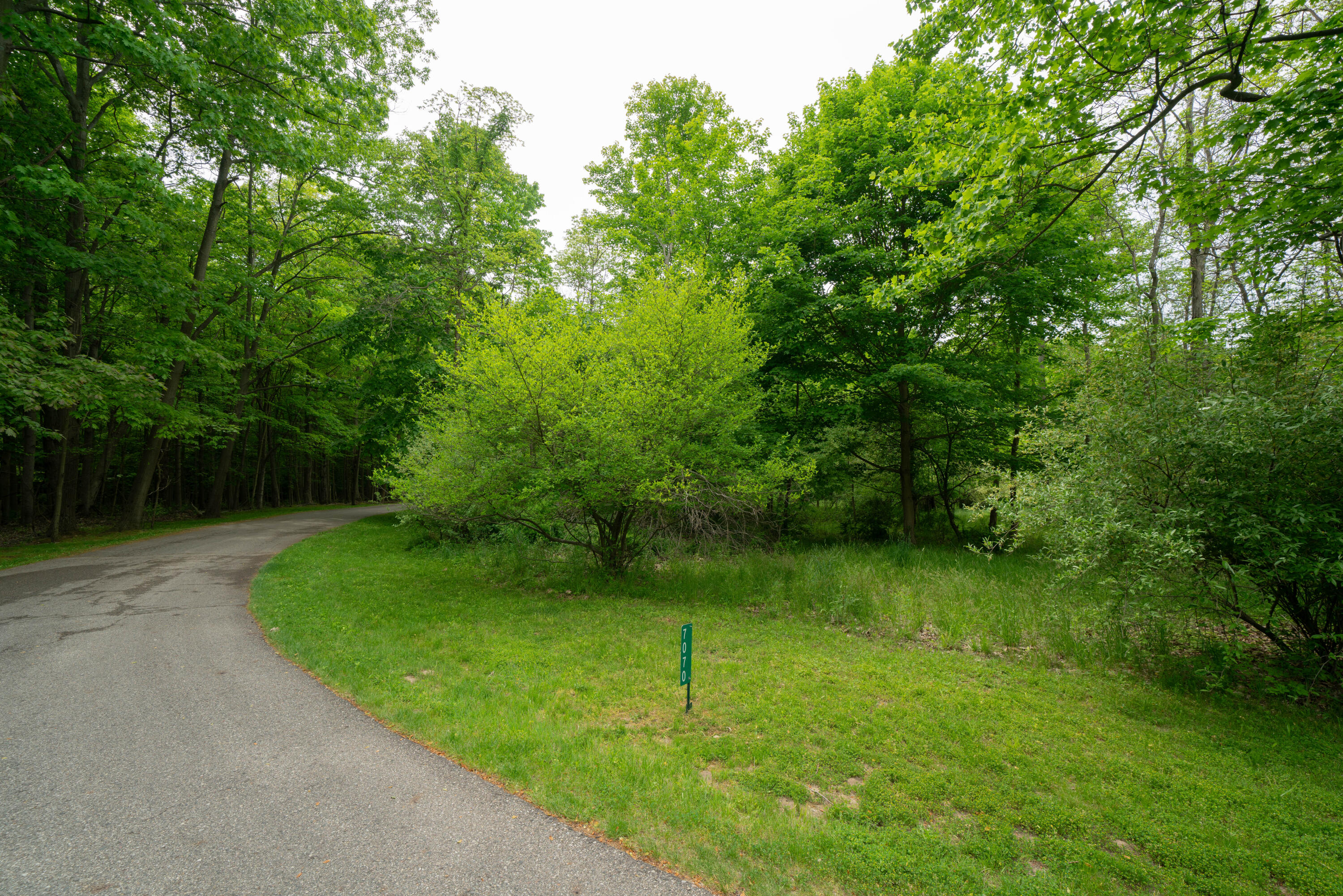 7070 Glenn Oaks Drive