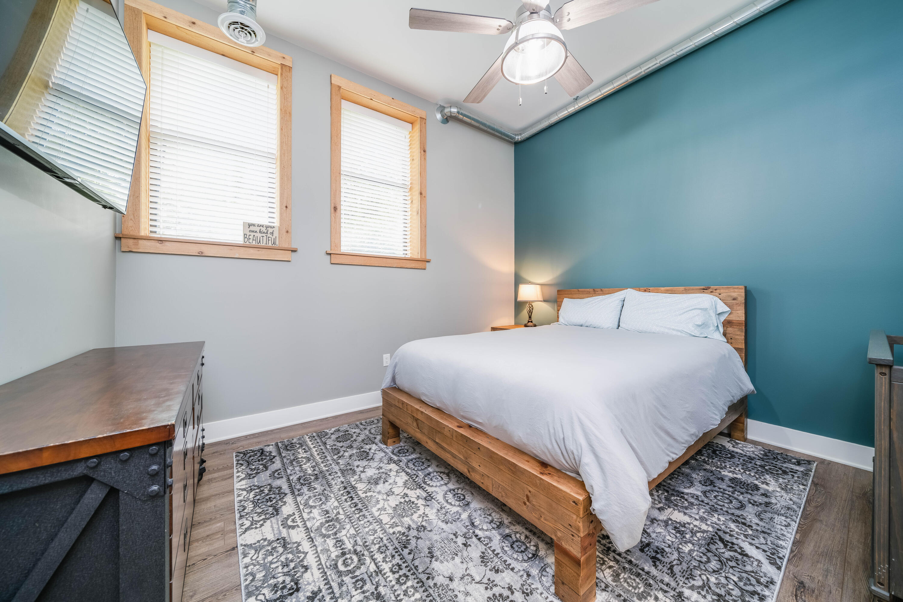 460 Broadway Street, 105