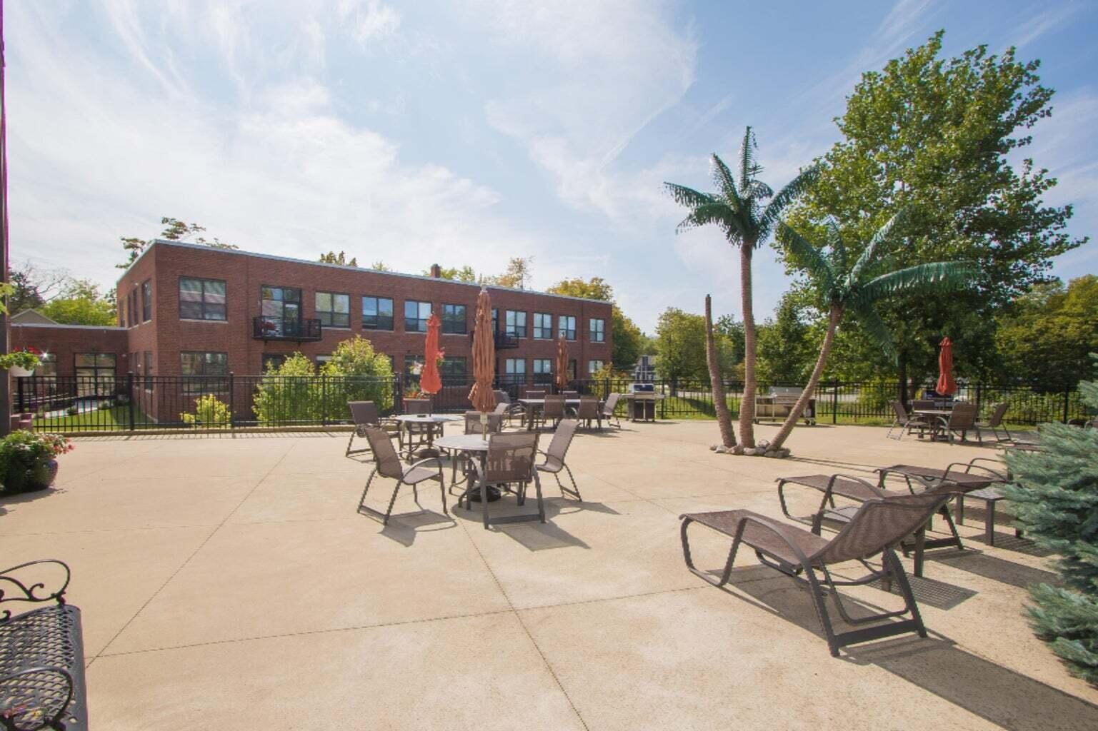 460 Broadway Street, 105