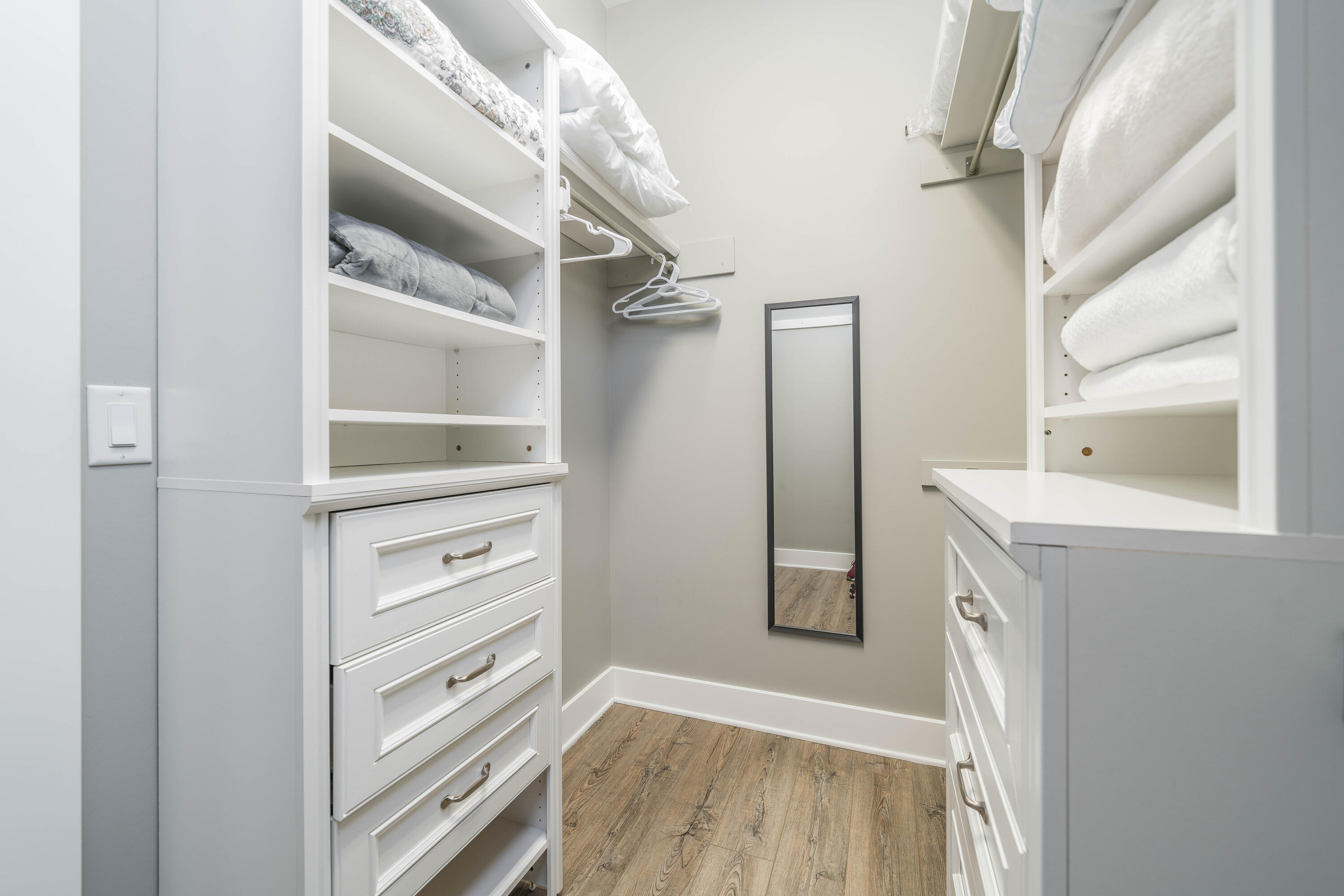 460 Broadway Street, 105