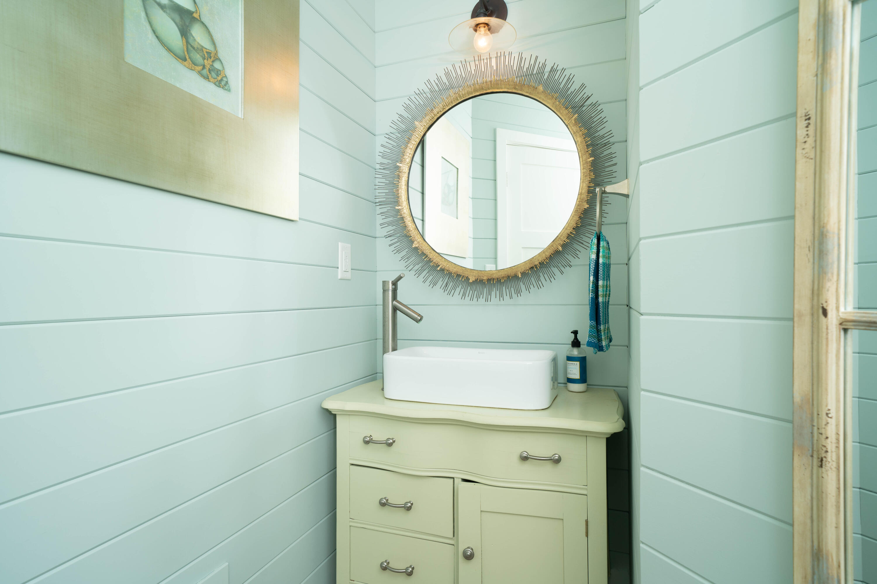 215 North Shore Drive, 10